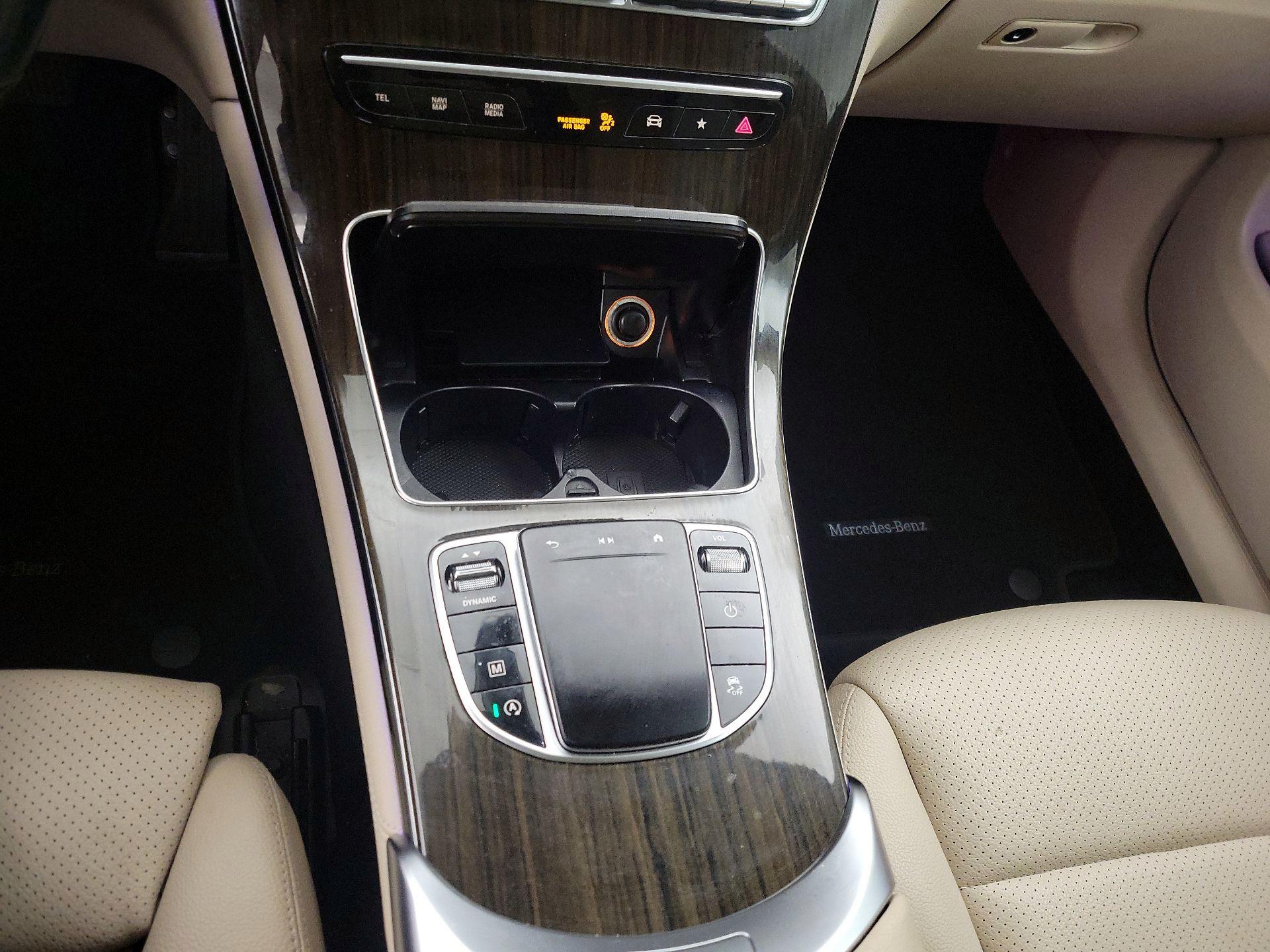 Thumbnail: 2020 Mercedes-Benz GLC - 17