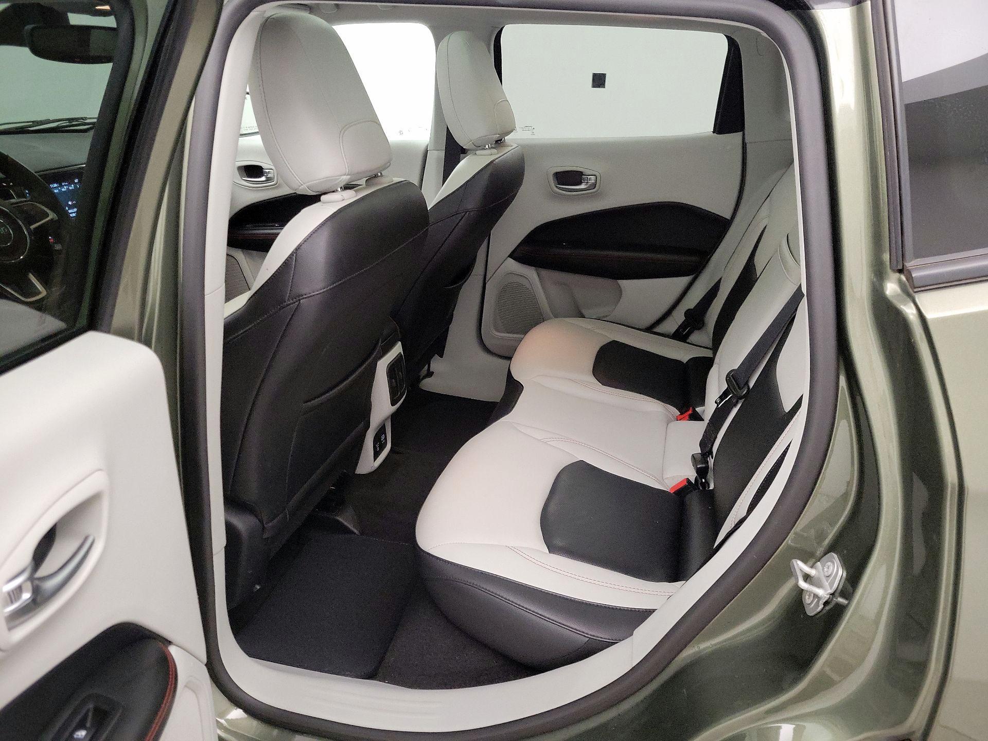 Thumbnail: 2018 Jeep Compass - 20