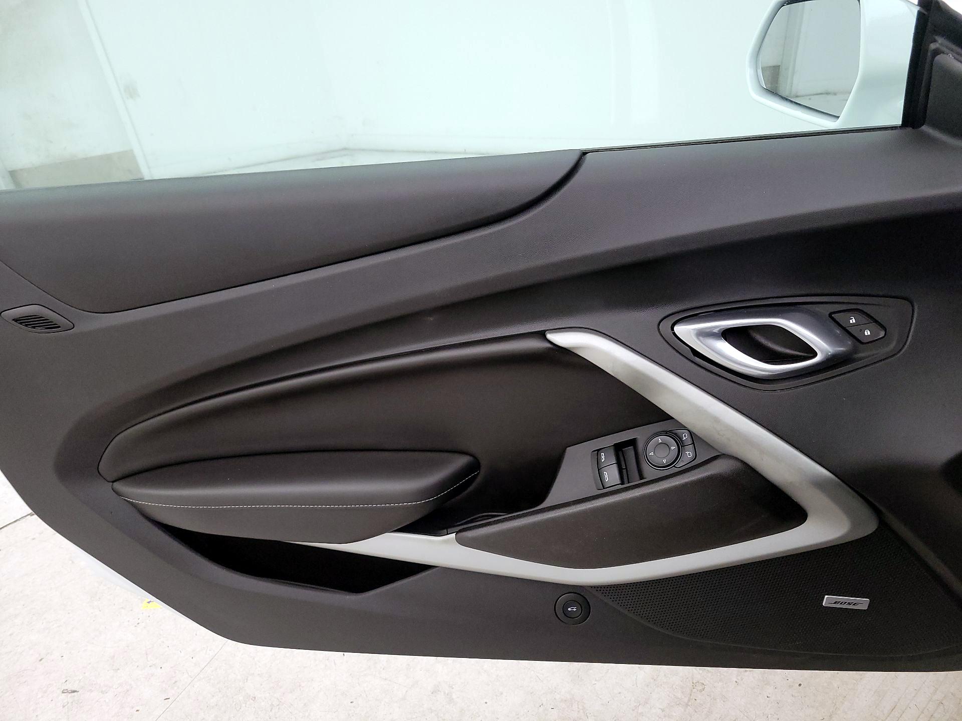 Thumbnail: 2018 Chevrolet Camaro - 12