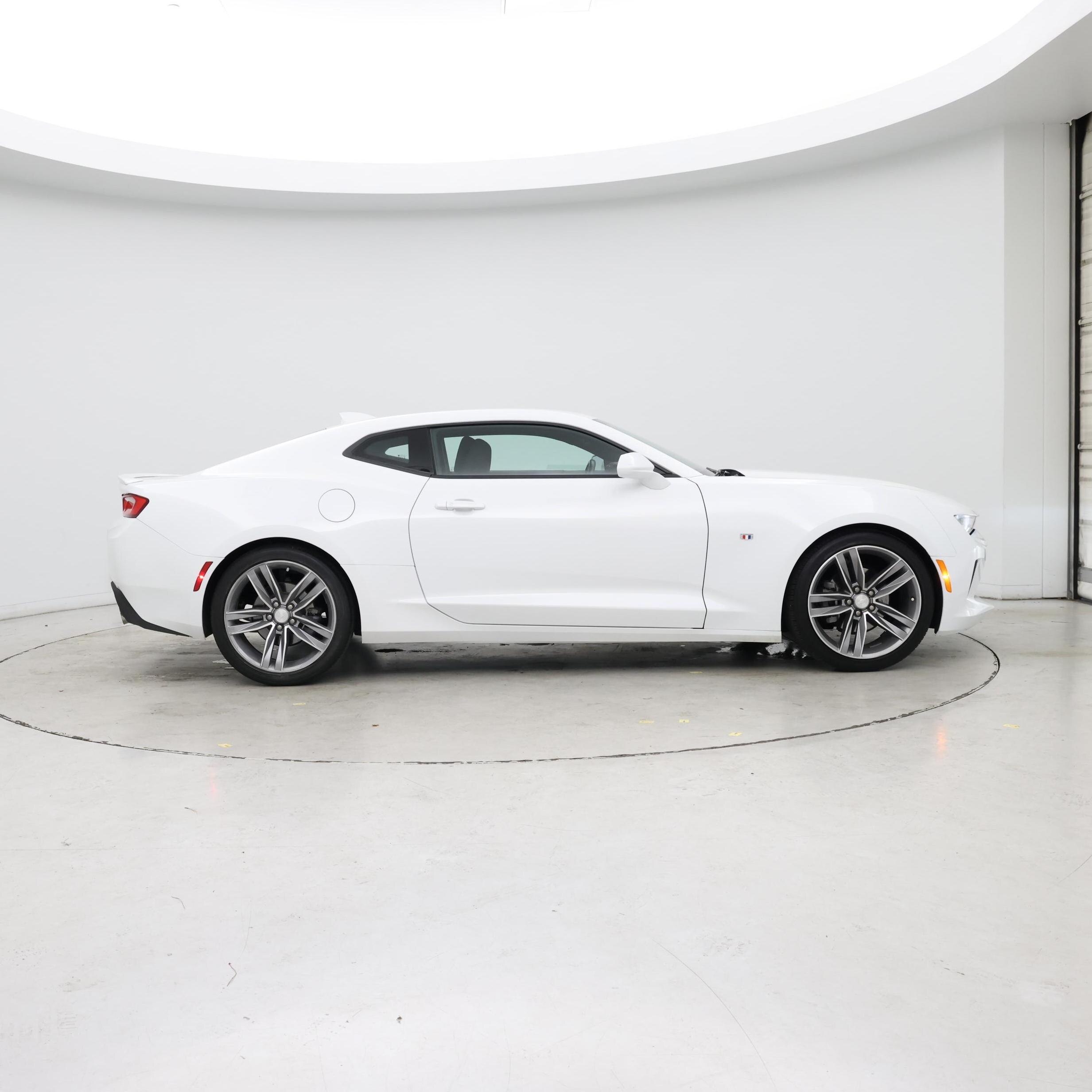 Thumbnail: 2018 Chevrolet Camaro - 7