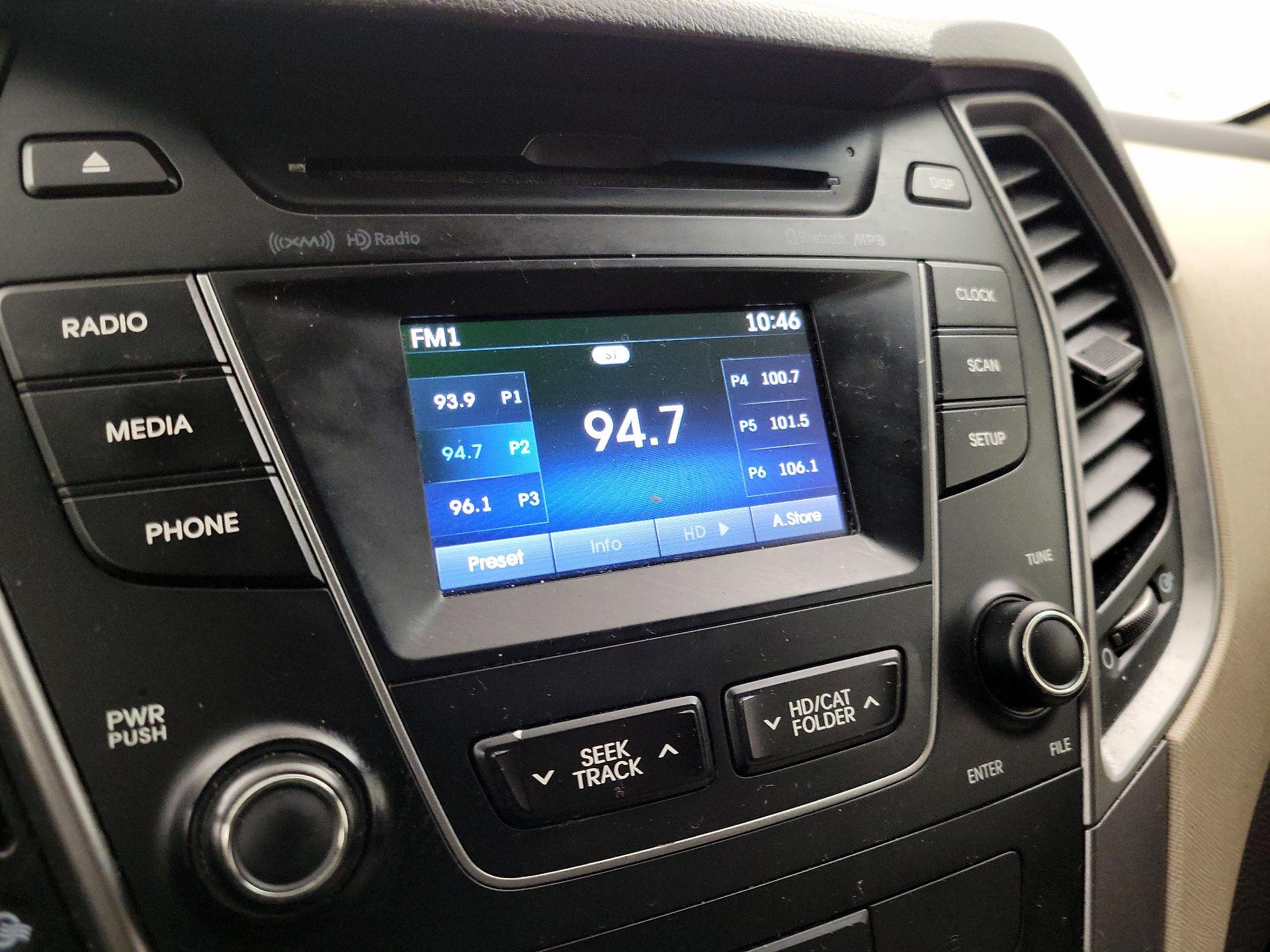 Thumbnail: 2016 Hyundai Santa Fe - 15