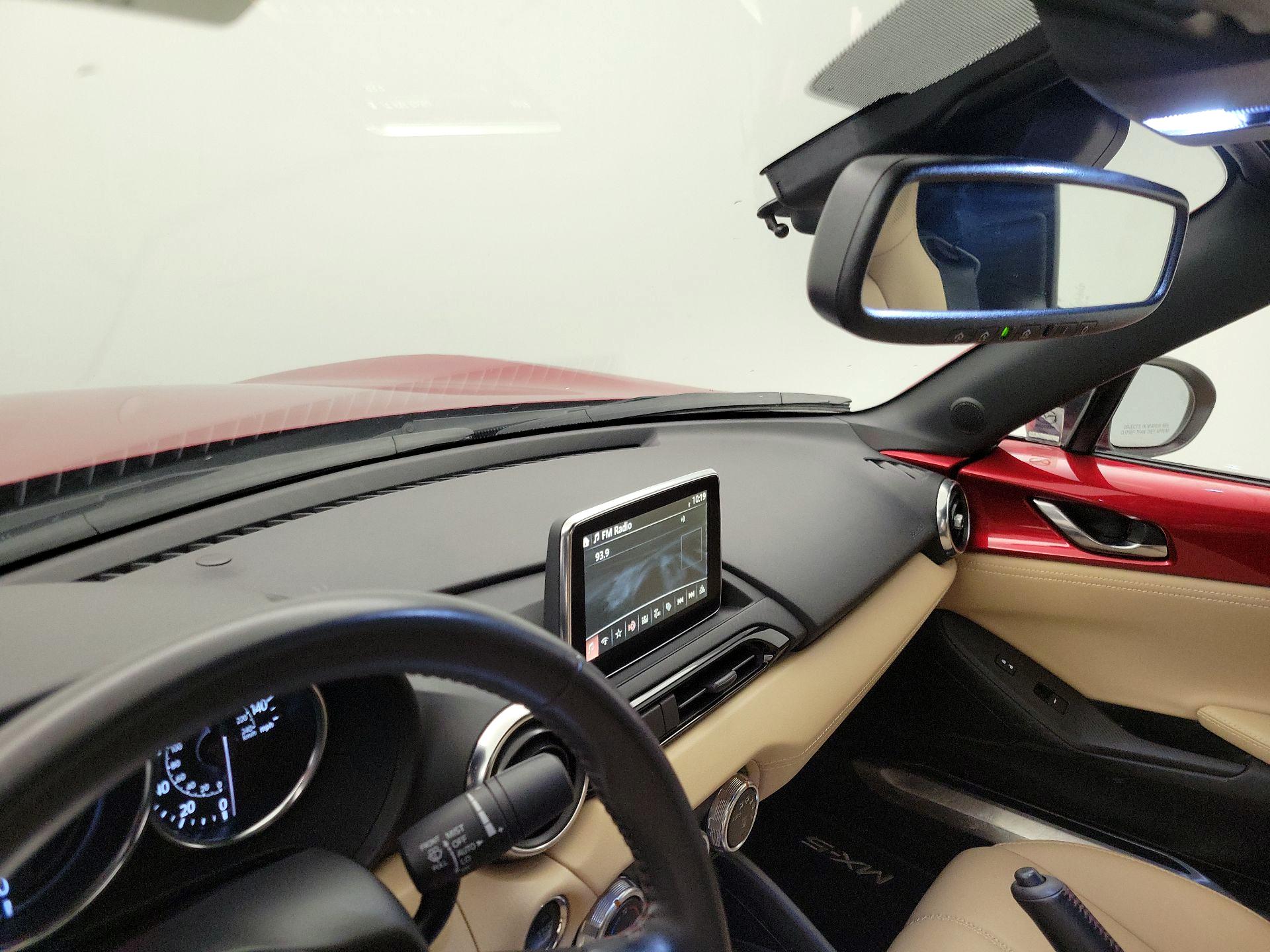 Thumbnail: 2017 Mazda MX-5 Miata - 9