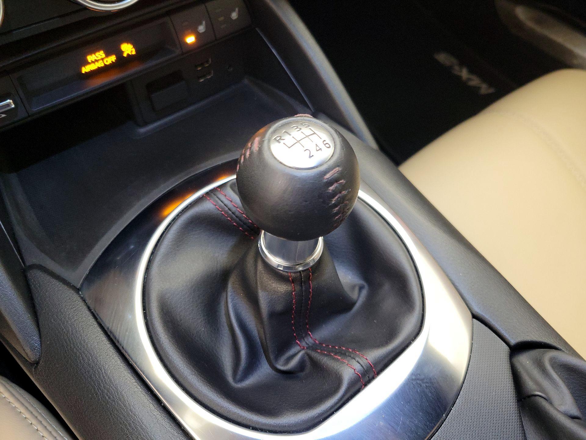 Thumbnail: 2017 Mazda MX-5 Miata - 16