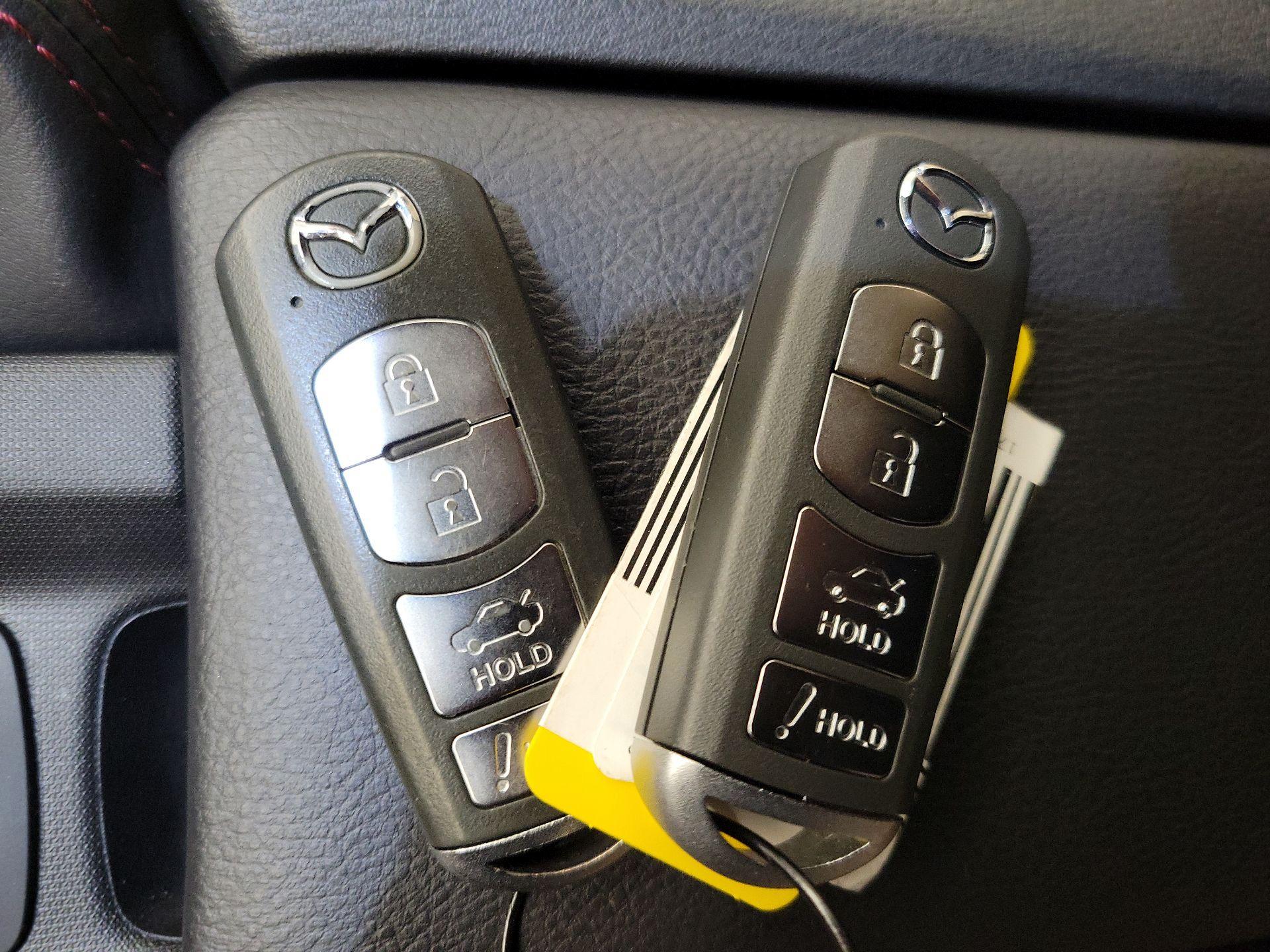 Thumbnail: 2017 Mazda MX-5 Miata - 20