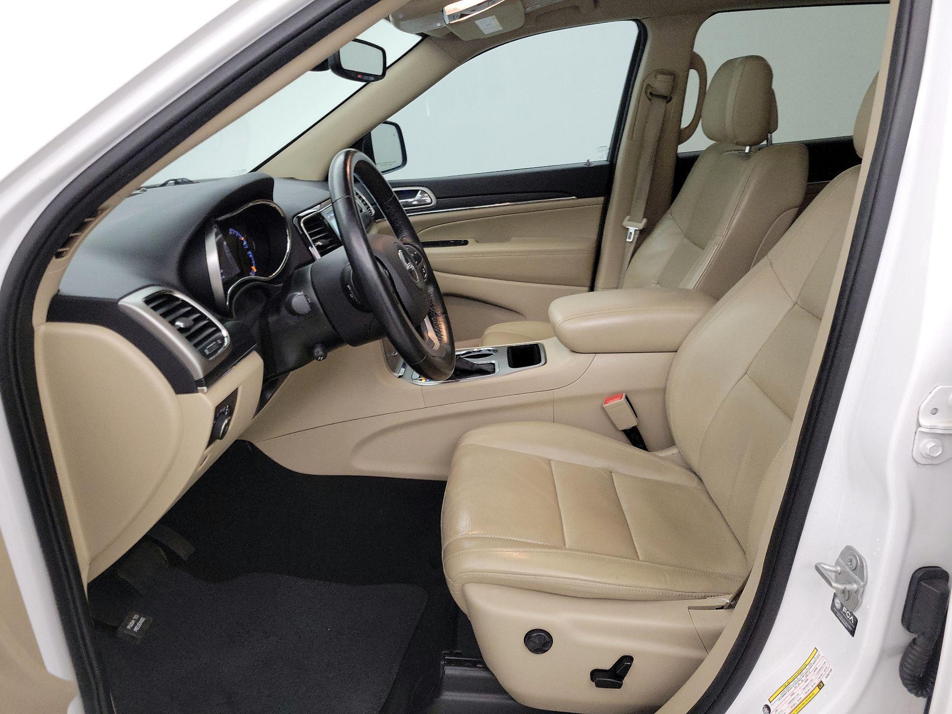 Thumbnail: 2021 Jeep Grand Cherokee - 11