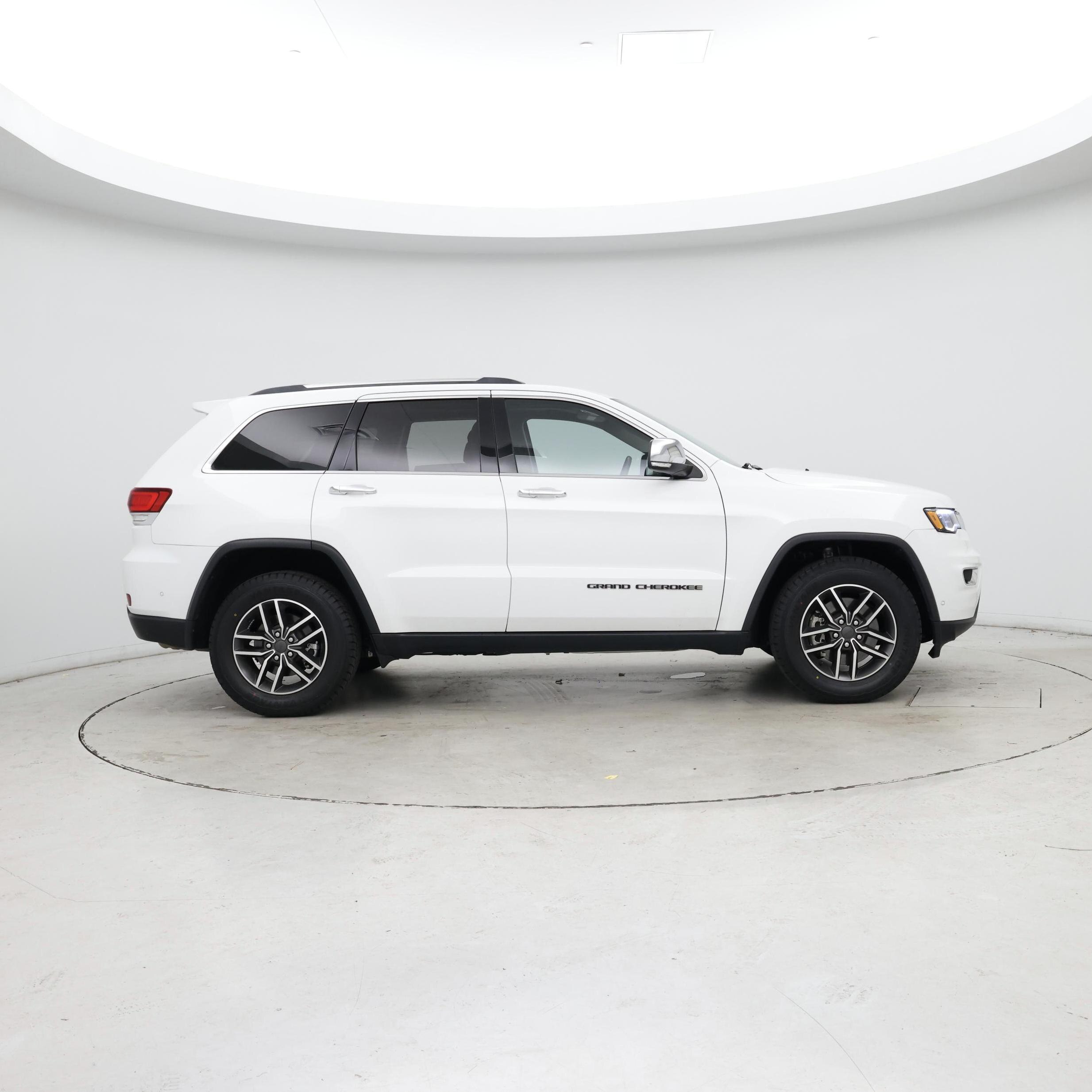 Thumbnail: 2021 Jeep Grand Cherokee - 7