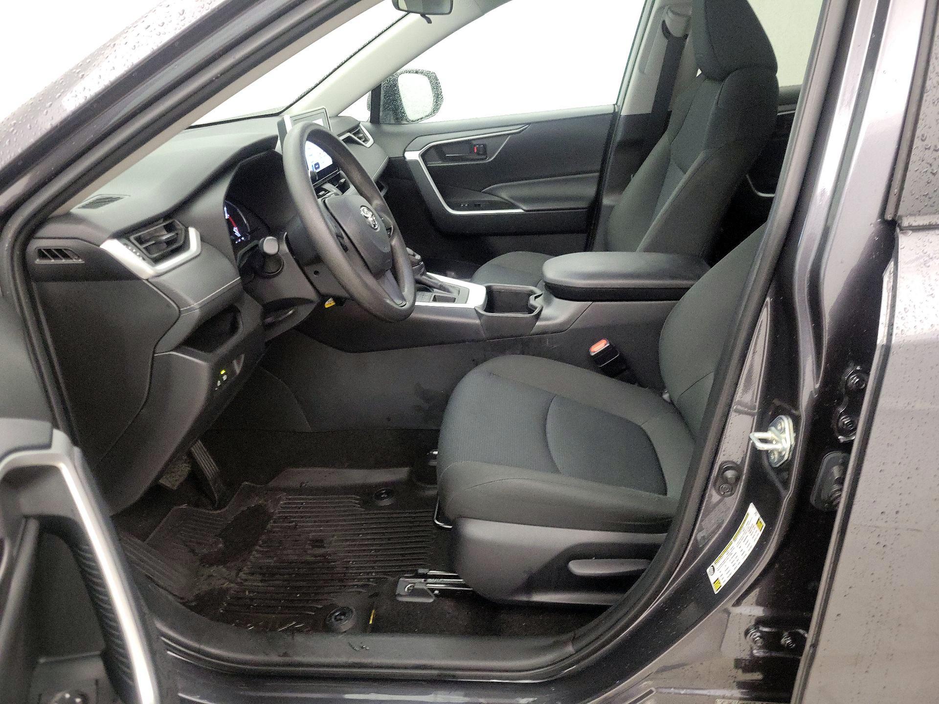 Thumbnail: 2024 Toyota RAV4 - 11