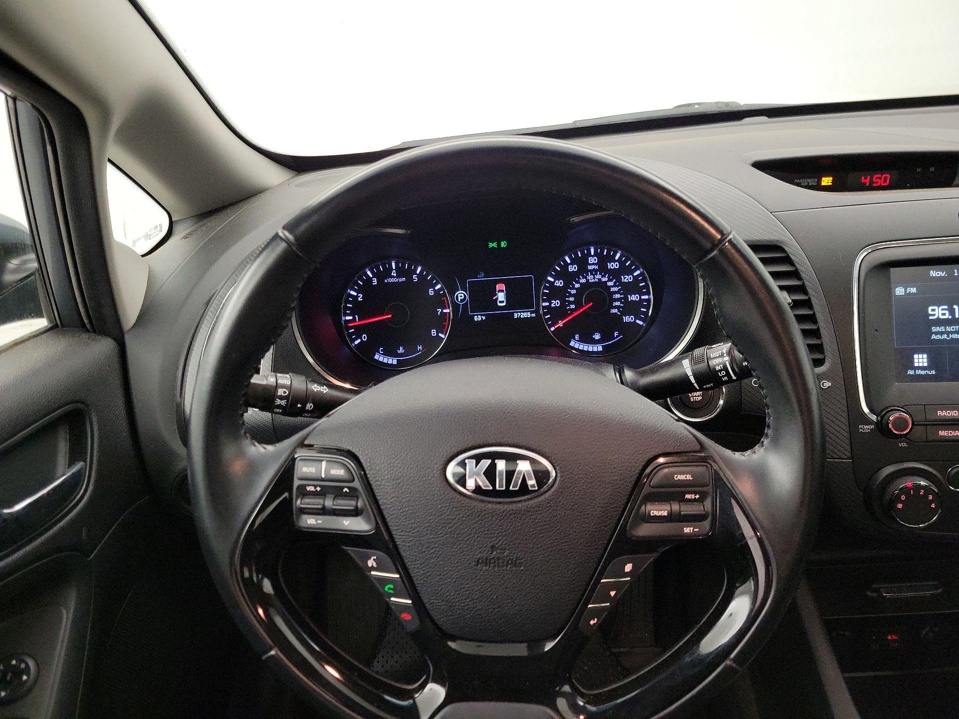 Thumbnail: 2018 Kia Forte - 10
