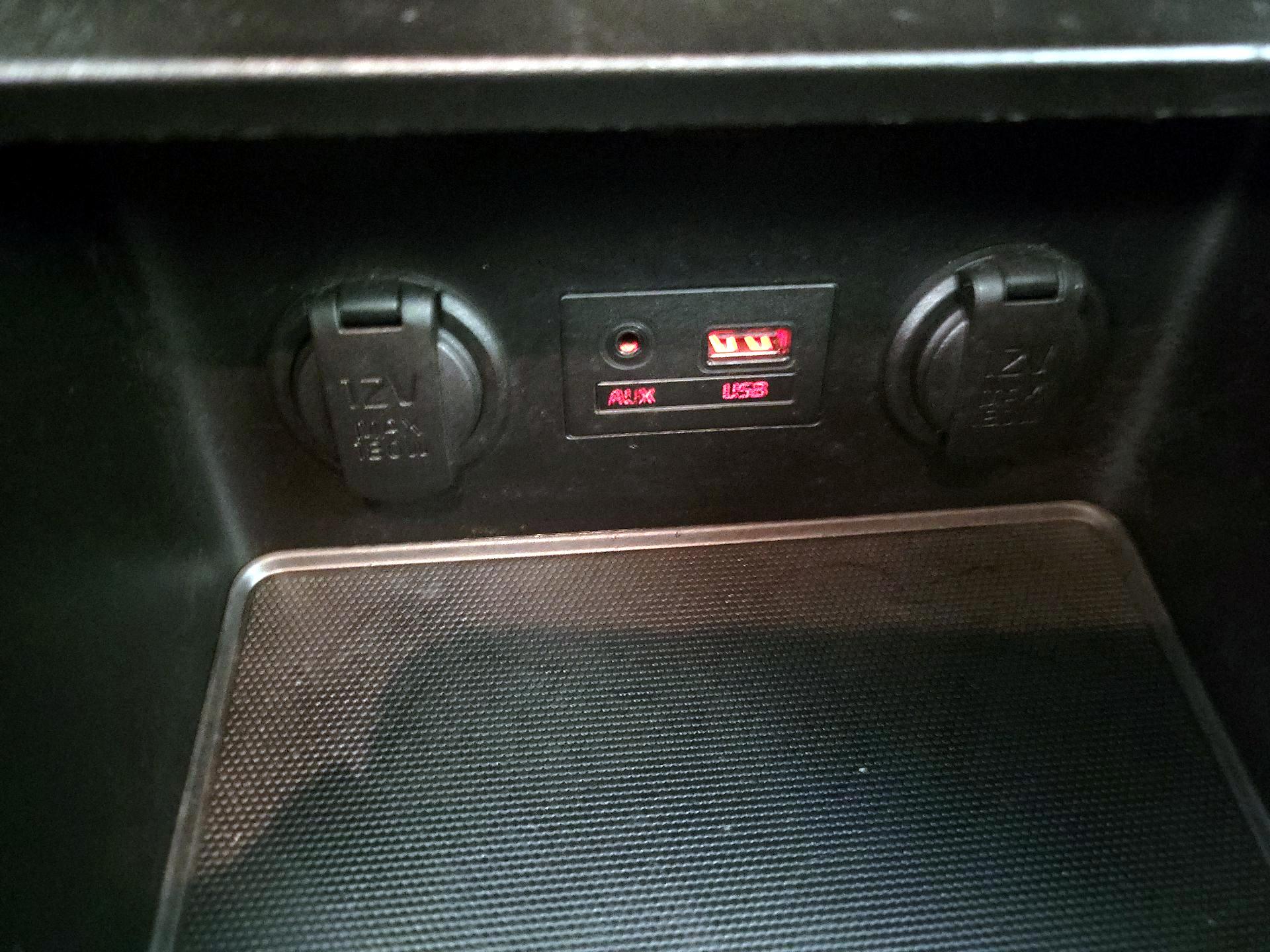 Thumbnail: 2018 Kia Forte - 18