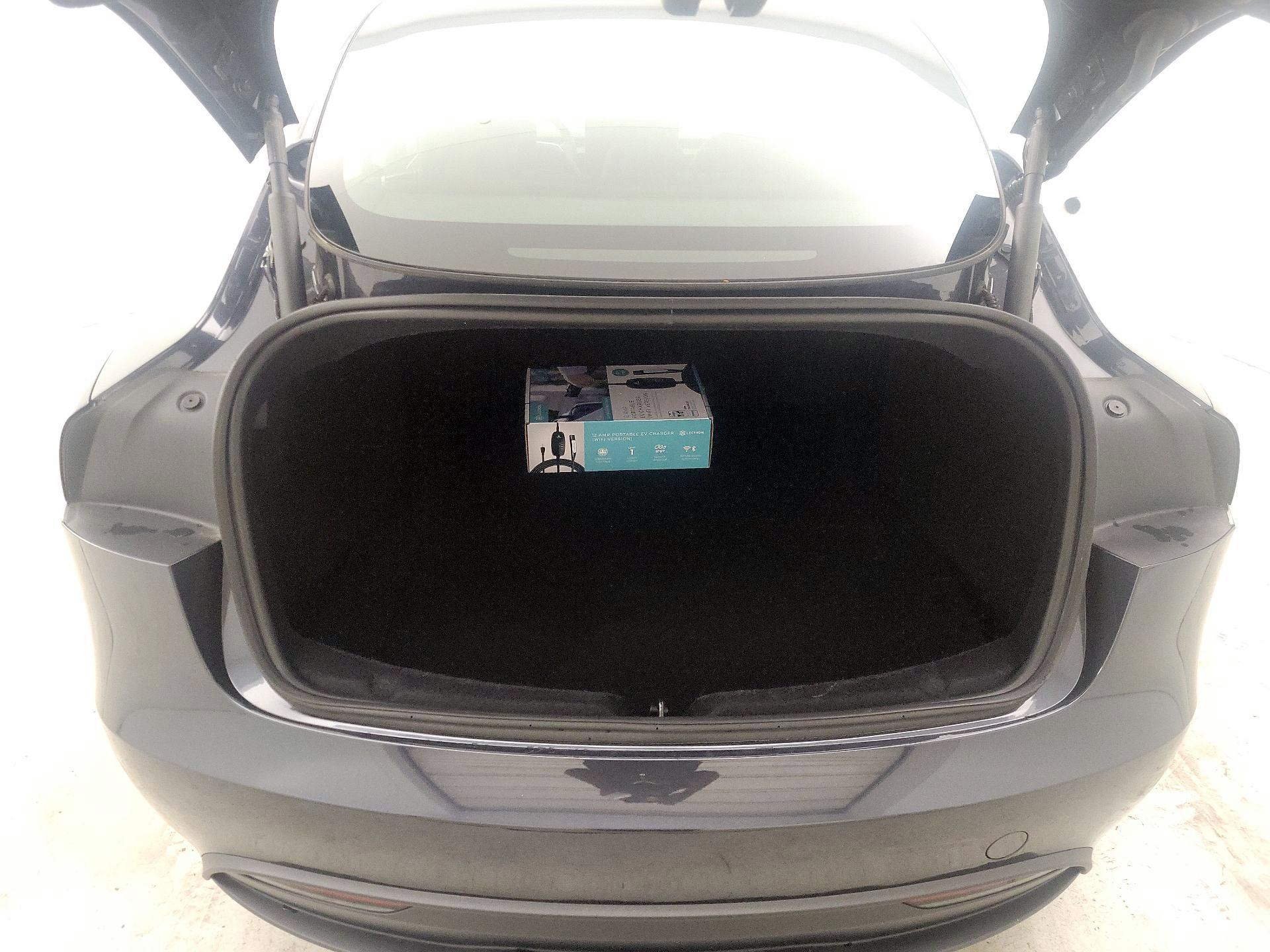 Thumbnail: 2024 Tesla Model 3 - 19