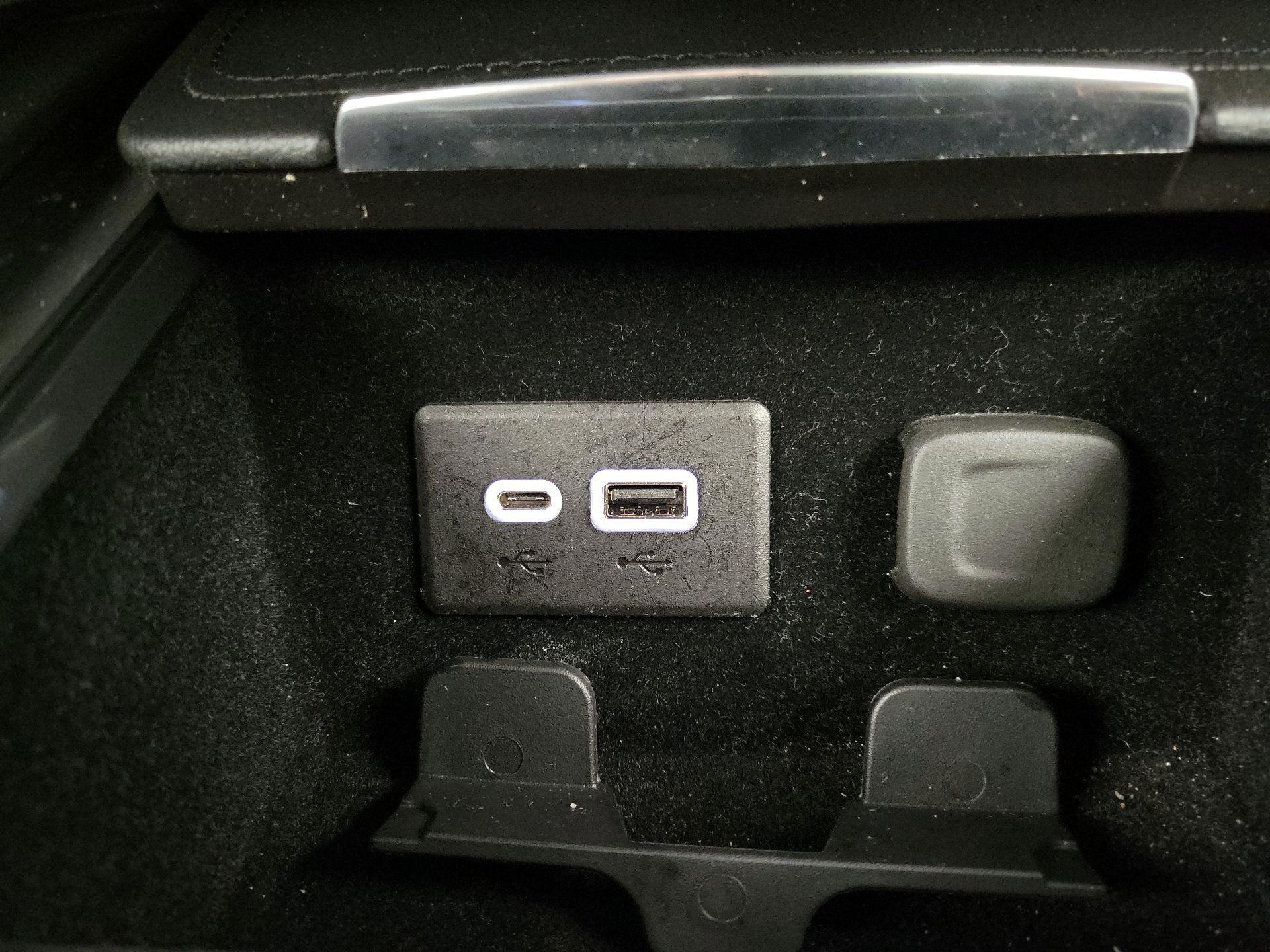 Thumbnail: 2020 Cadillac XT4 - 18