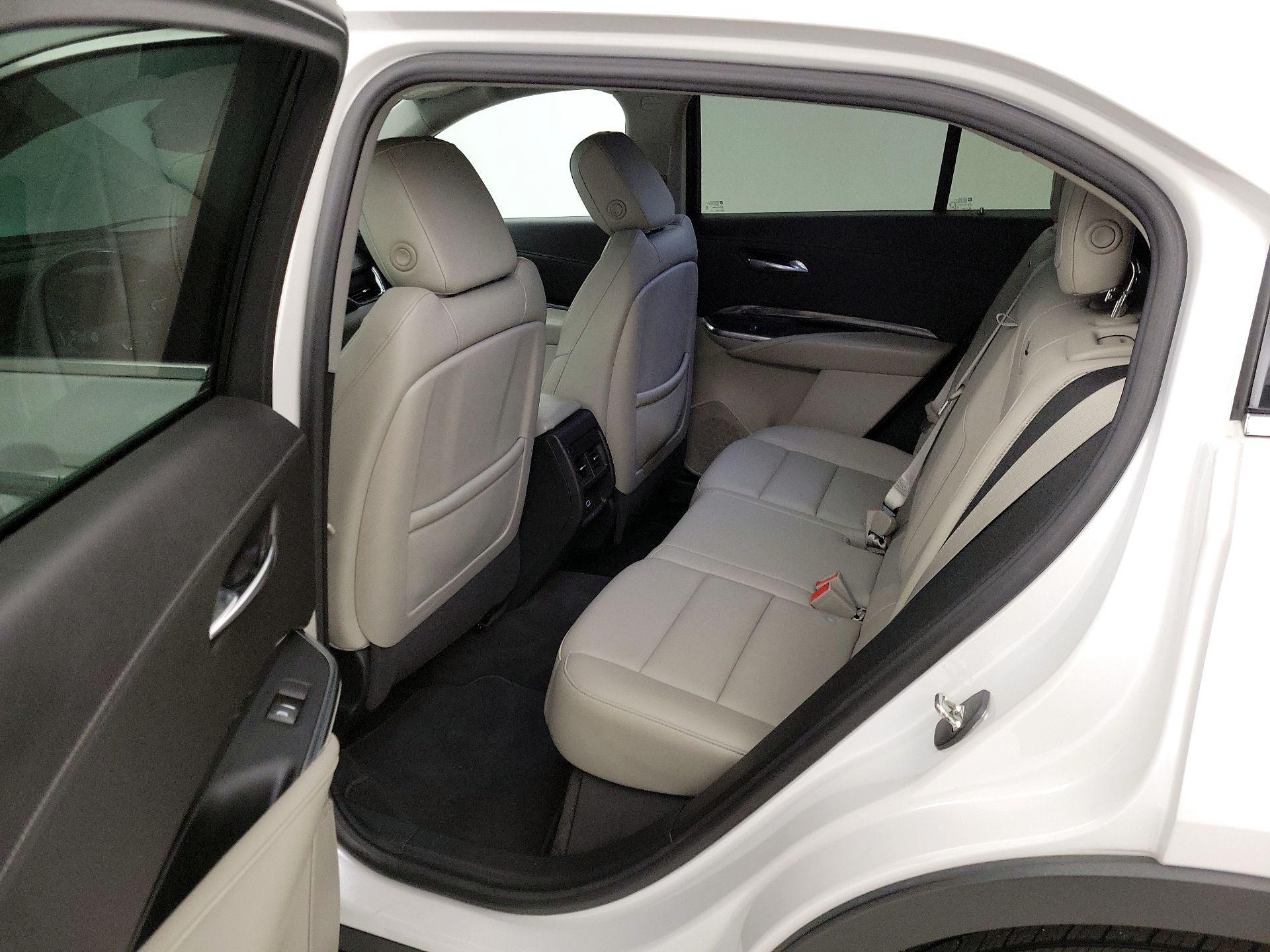 Thumbnail: 2020 Cadillac XT4 - 19