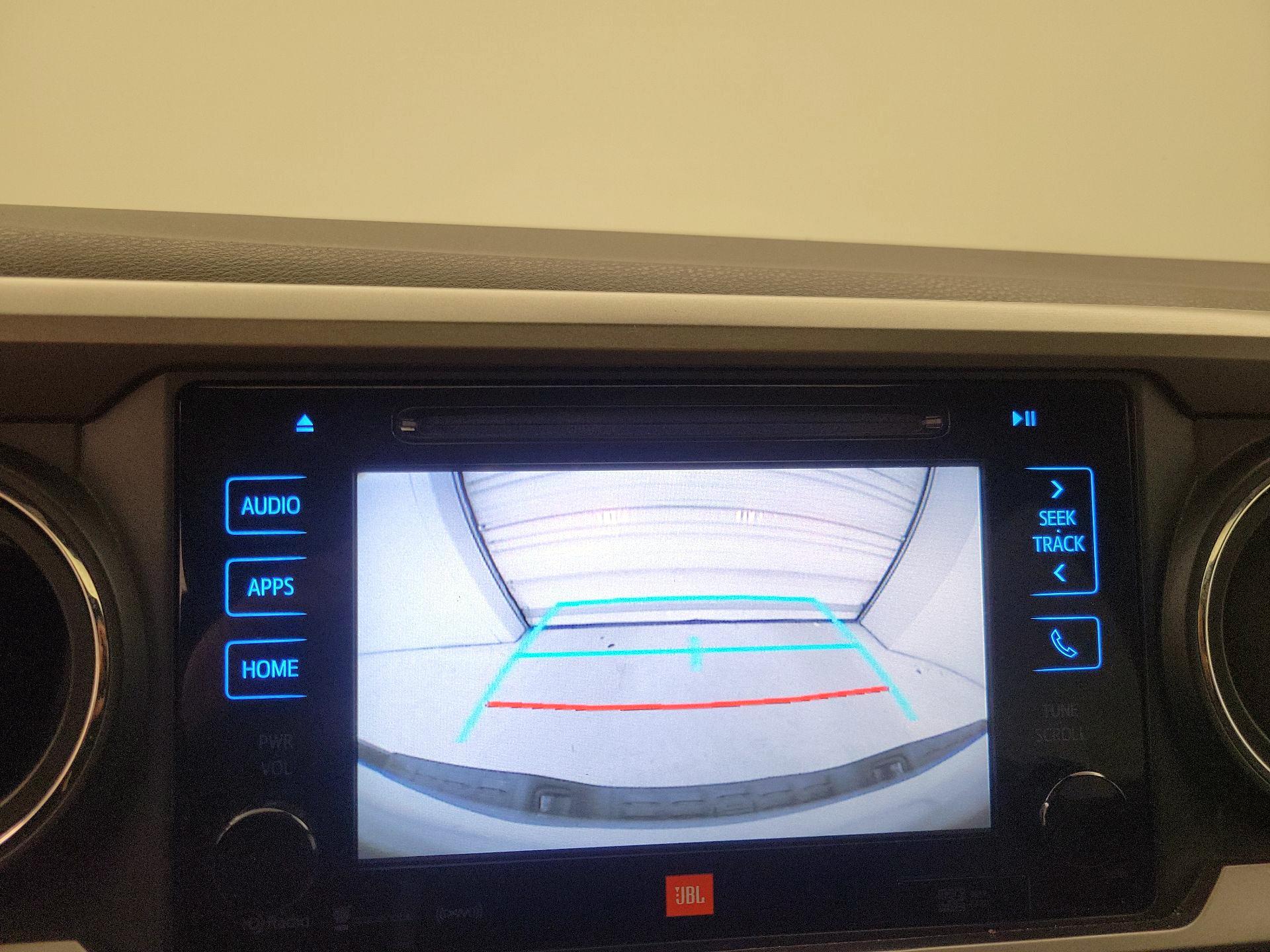 Thumbnail: 2019 Toyota Tacoma - 14