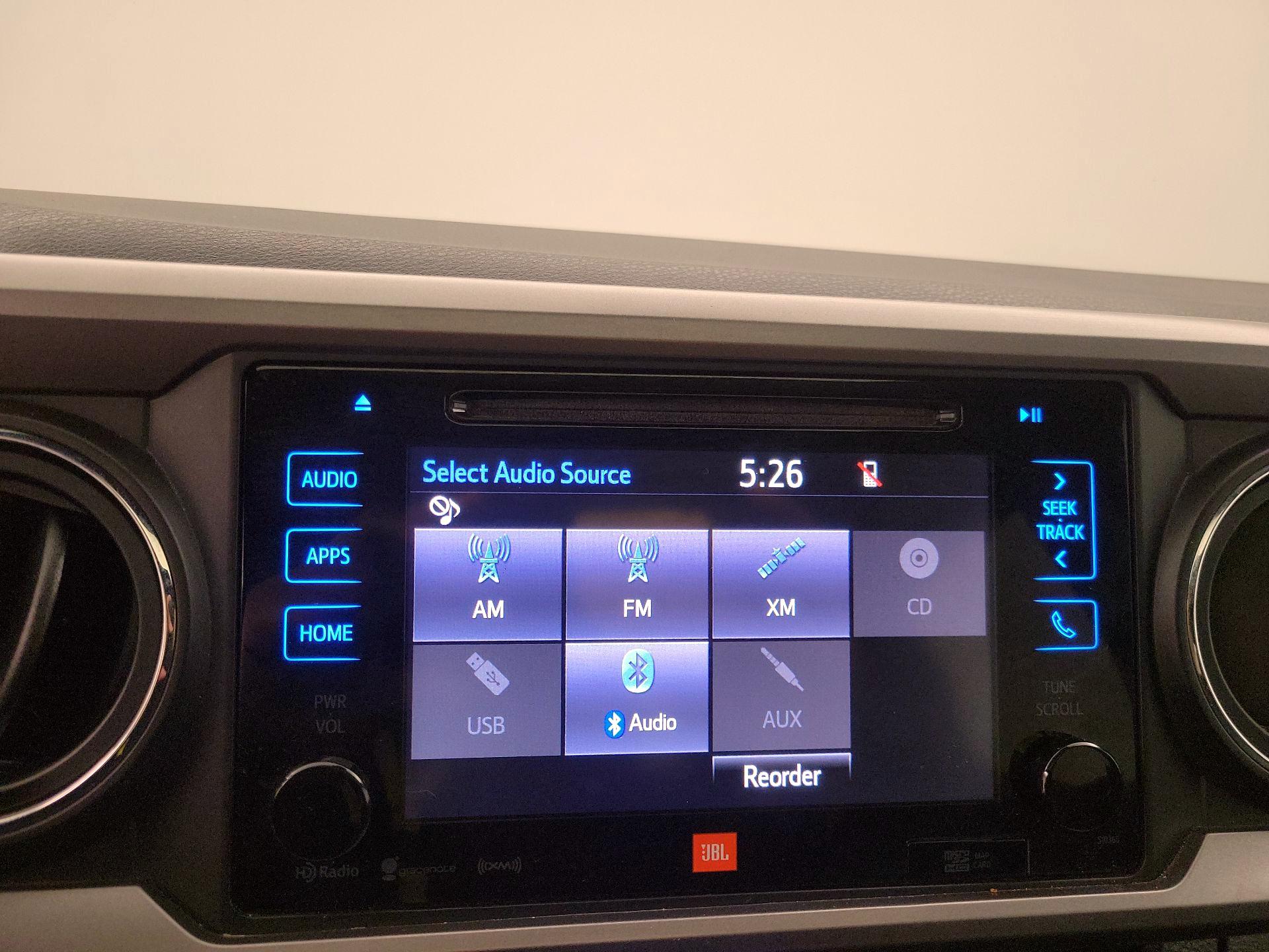 Thumbnail: 2019 Toyota Tacoma - 15