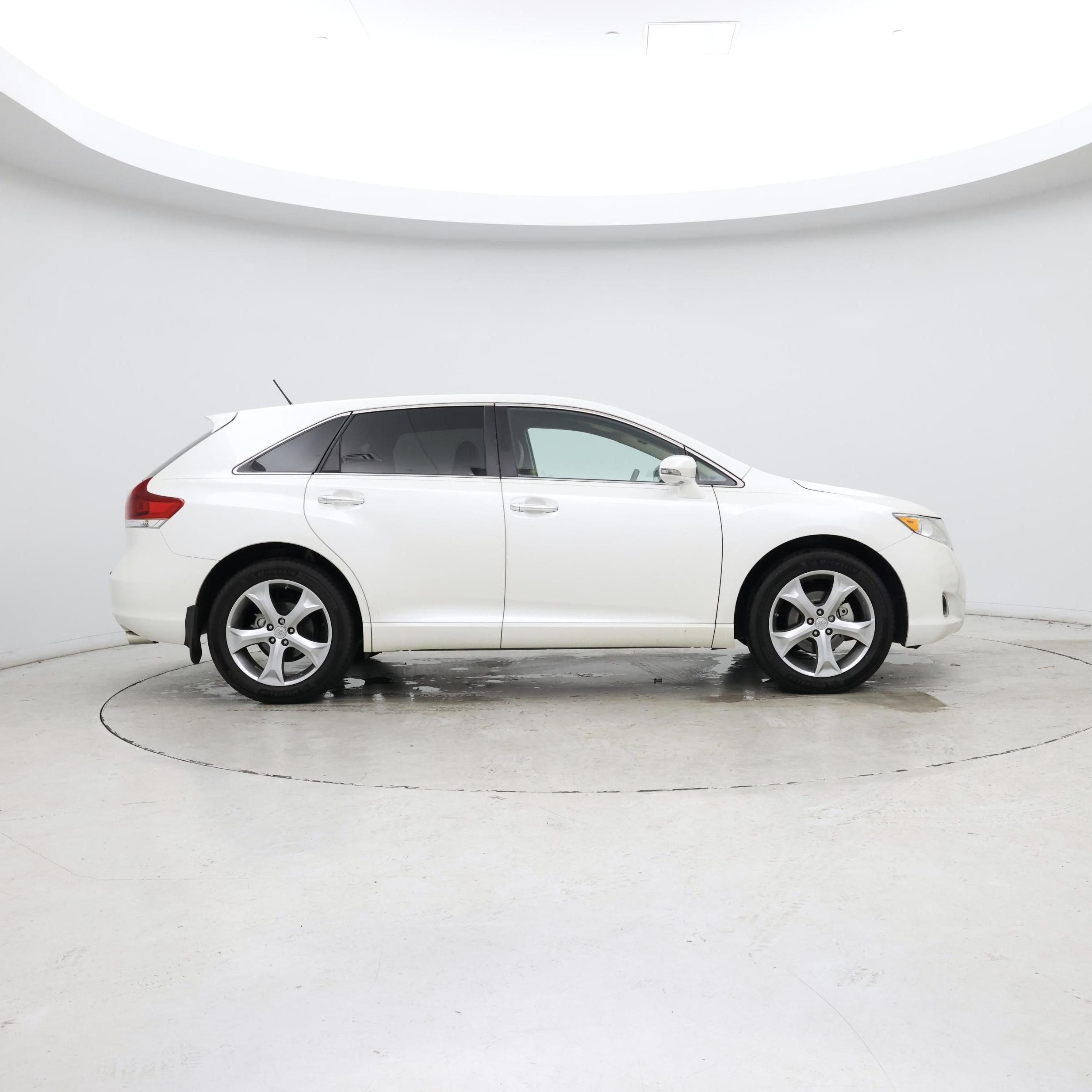 Thumbnail: 2015 Toyota Venza - 7