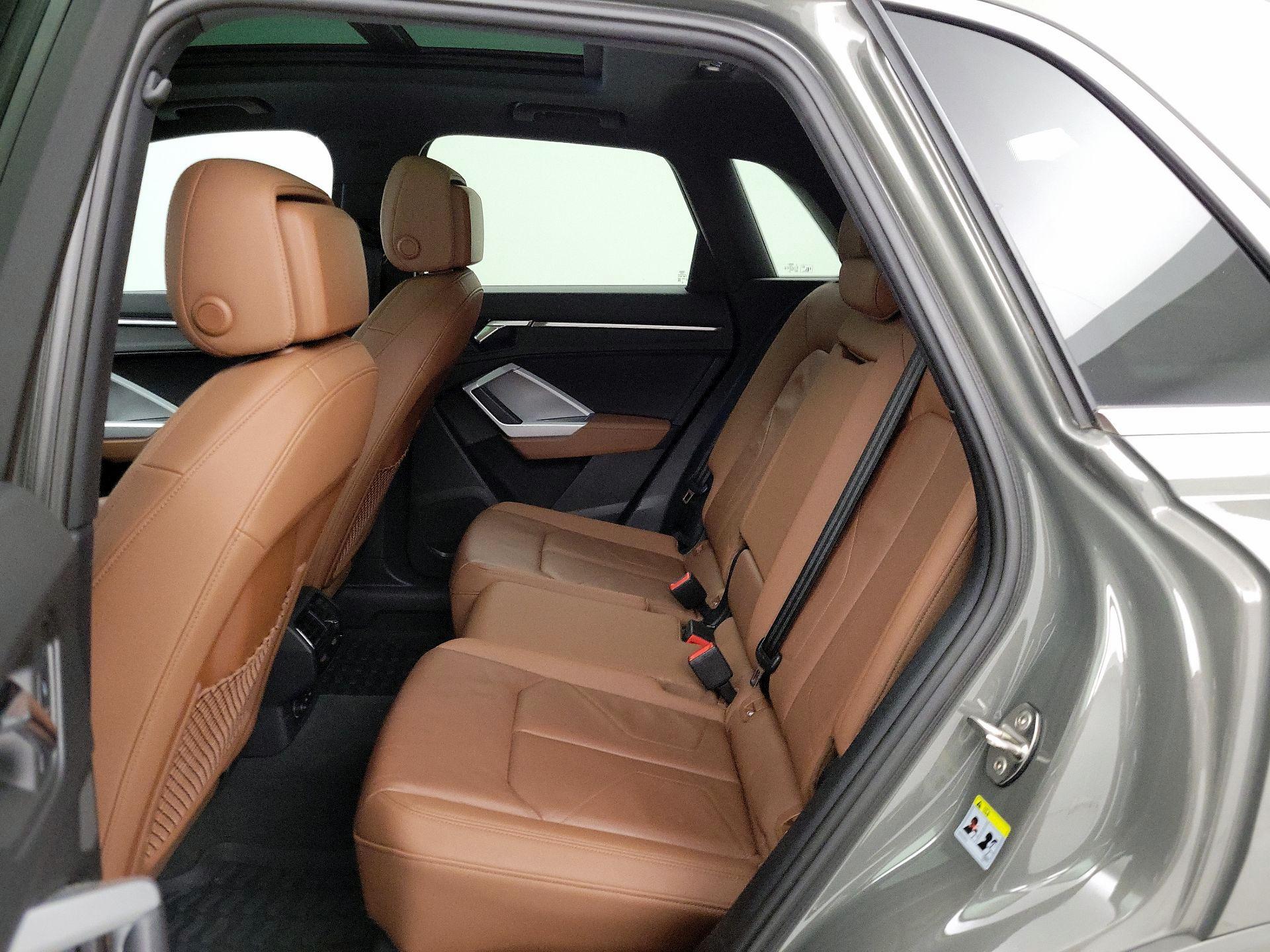 Thumbnail: 2021 Audi Q3 - 20