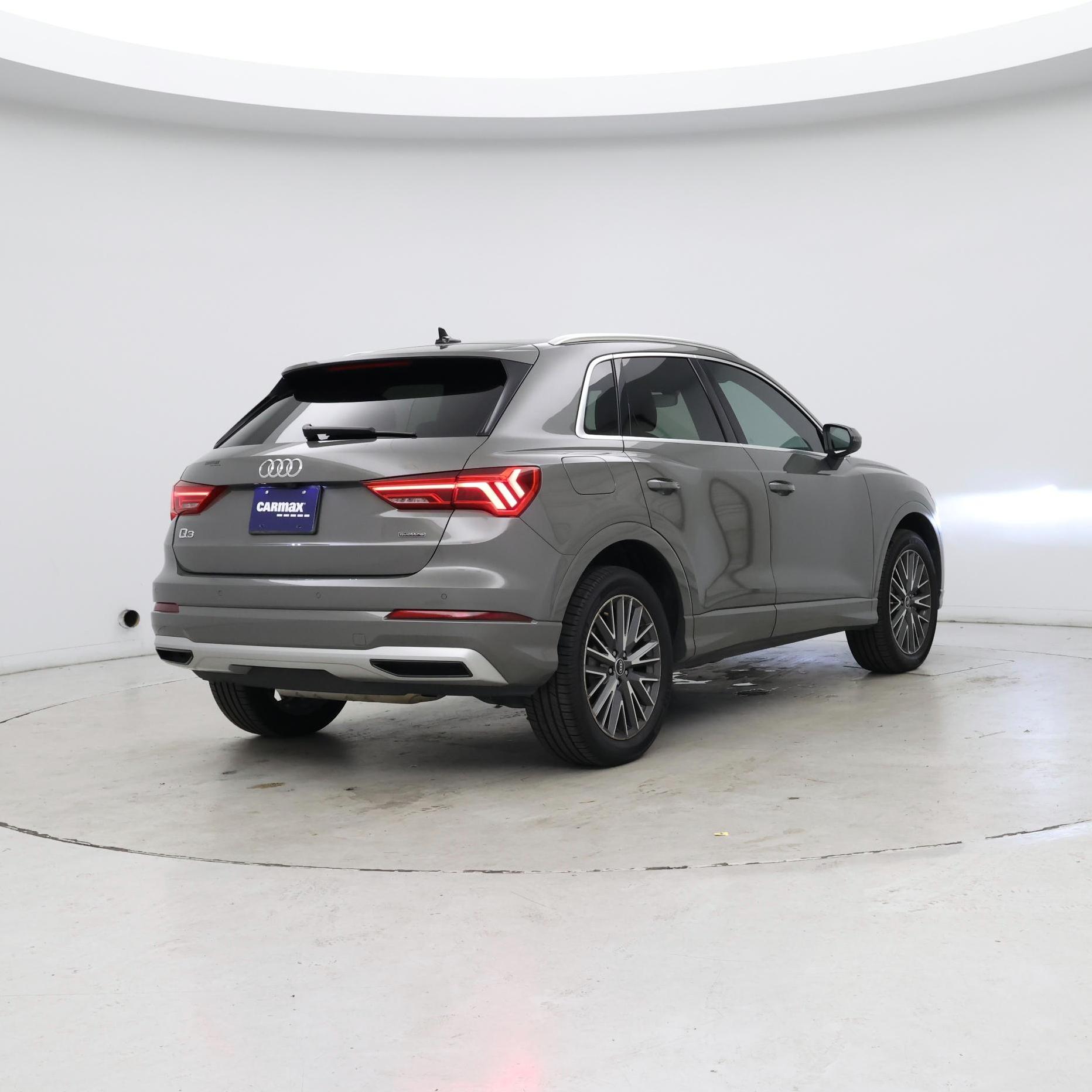 Thumbnail: 2021 Audi Q3 - 8
