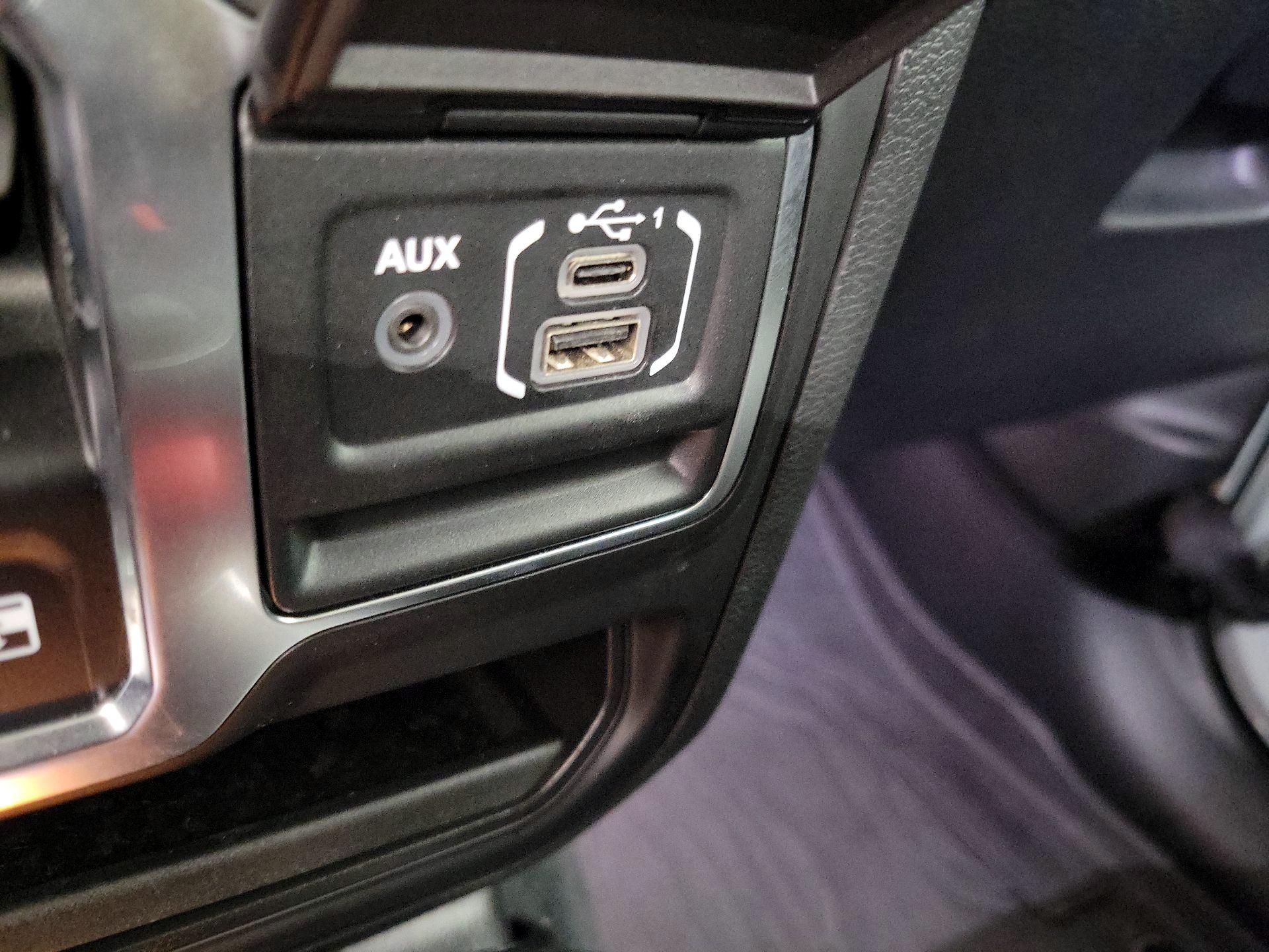 Thumbnail: 2023 Jeep Wrangler - 18