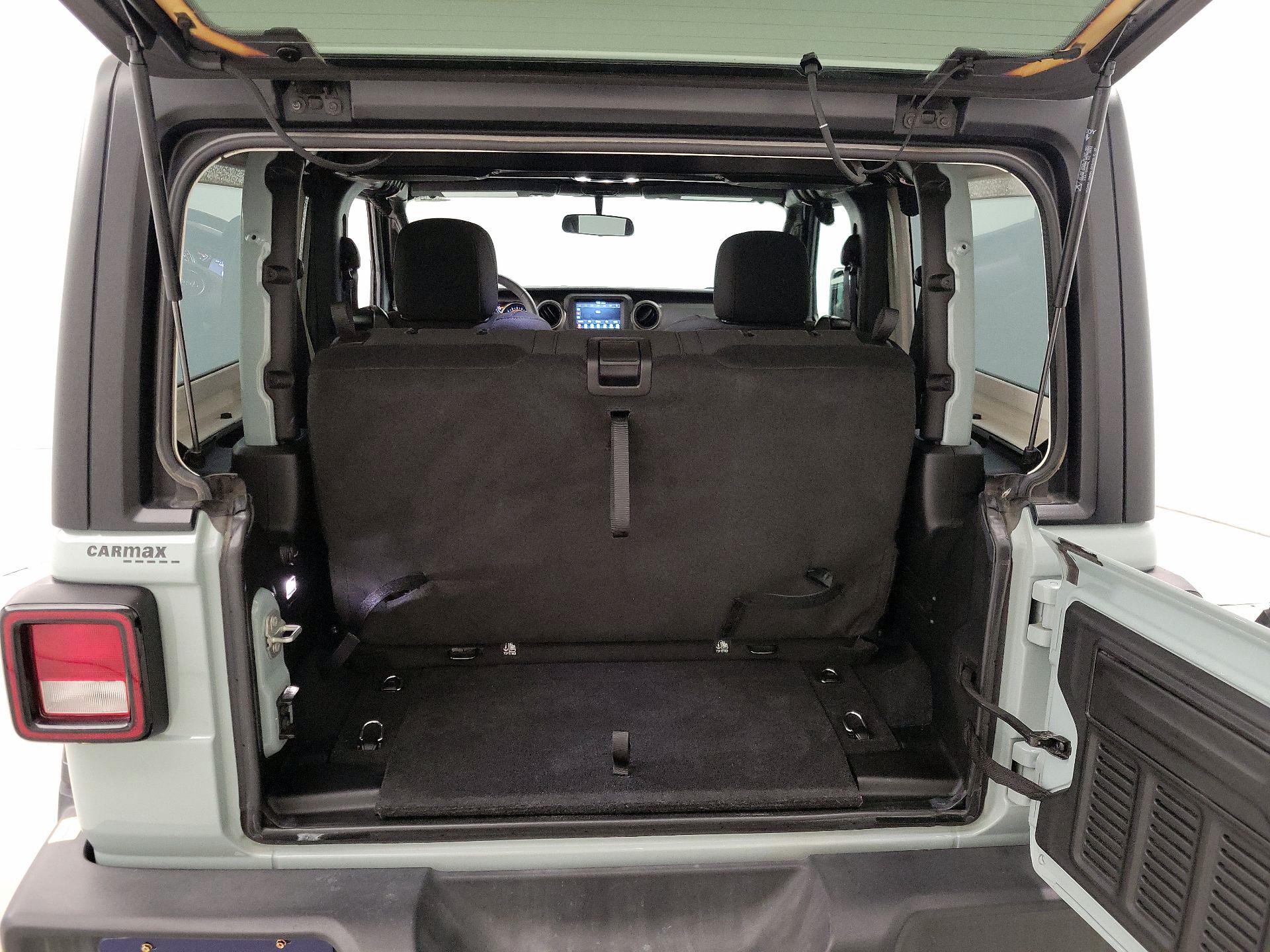 Thumbnail: 2023 Jeep Wrangler - 19