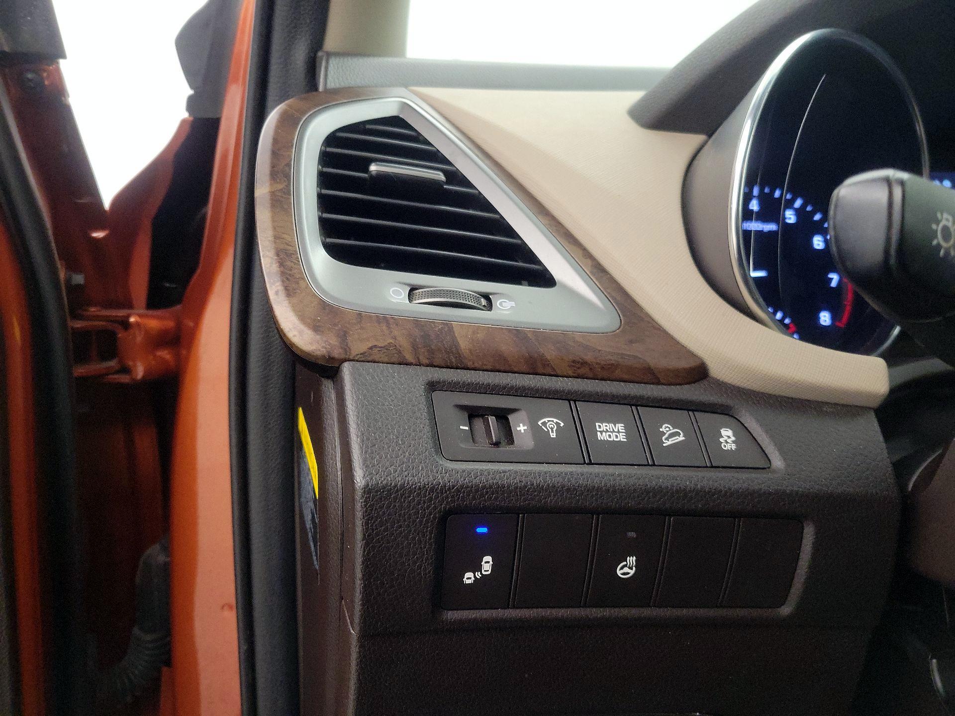 Thumbnail: 2018 Hyundai Santa Fe - 13