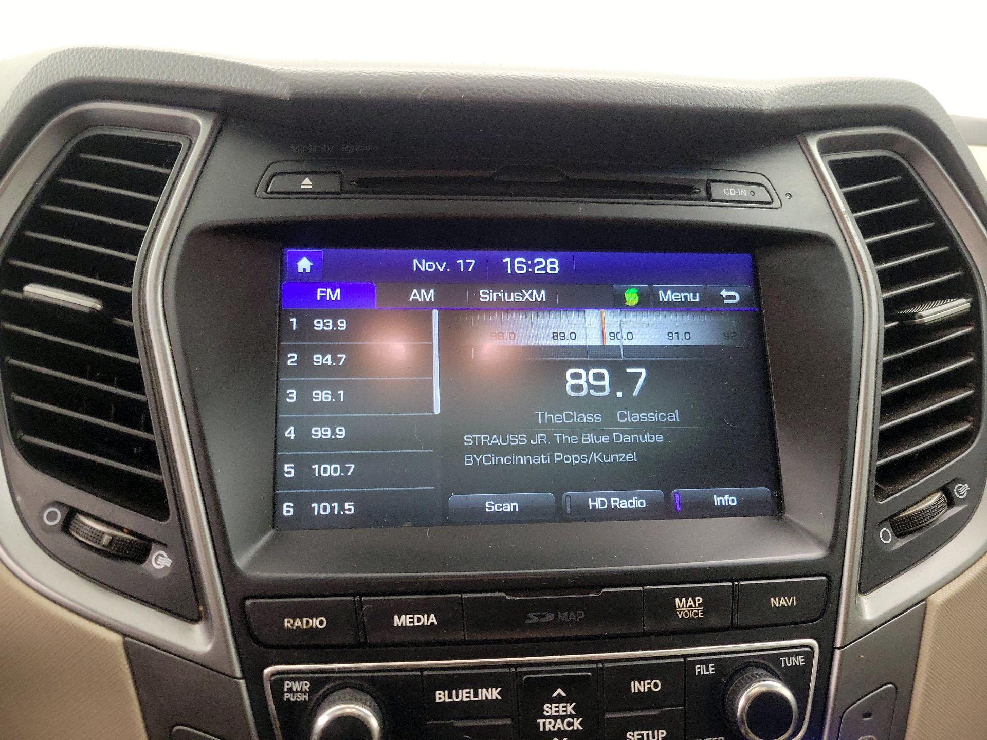 Thumbnail: 2018 Hyundai Santa Fe - 16