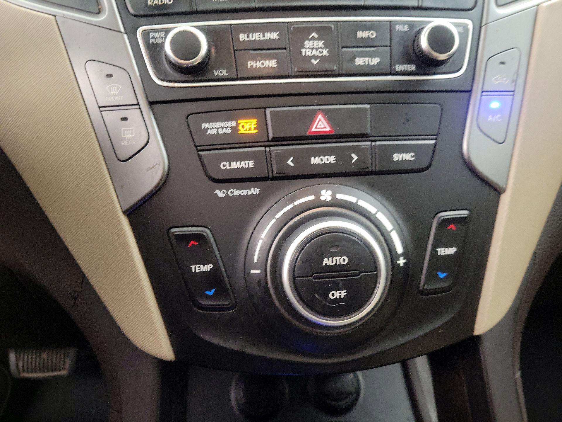 Thumbnail: 2018 Hyundai Santa Fe - 17