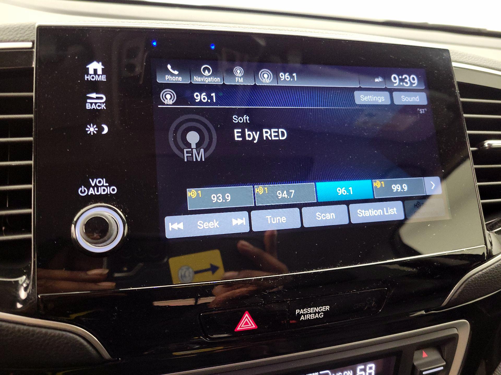 Thumbnail: 2019 Honda Pilot - 15