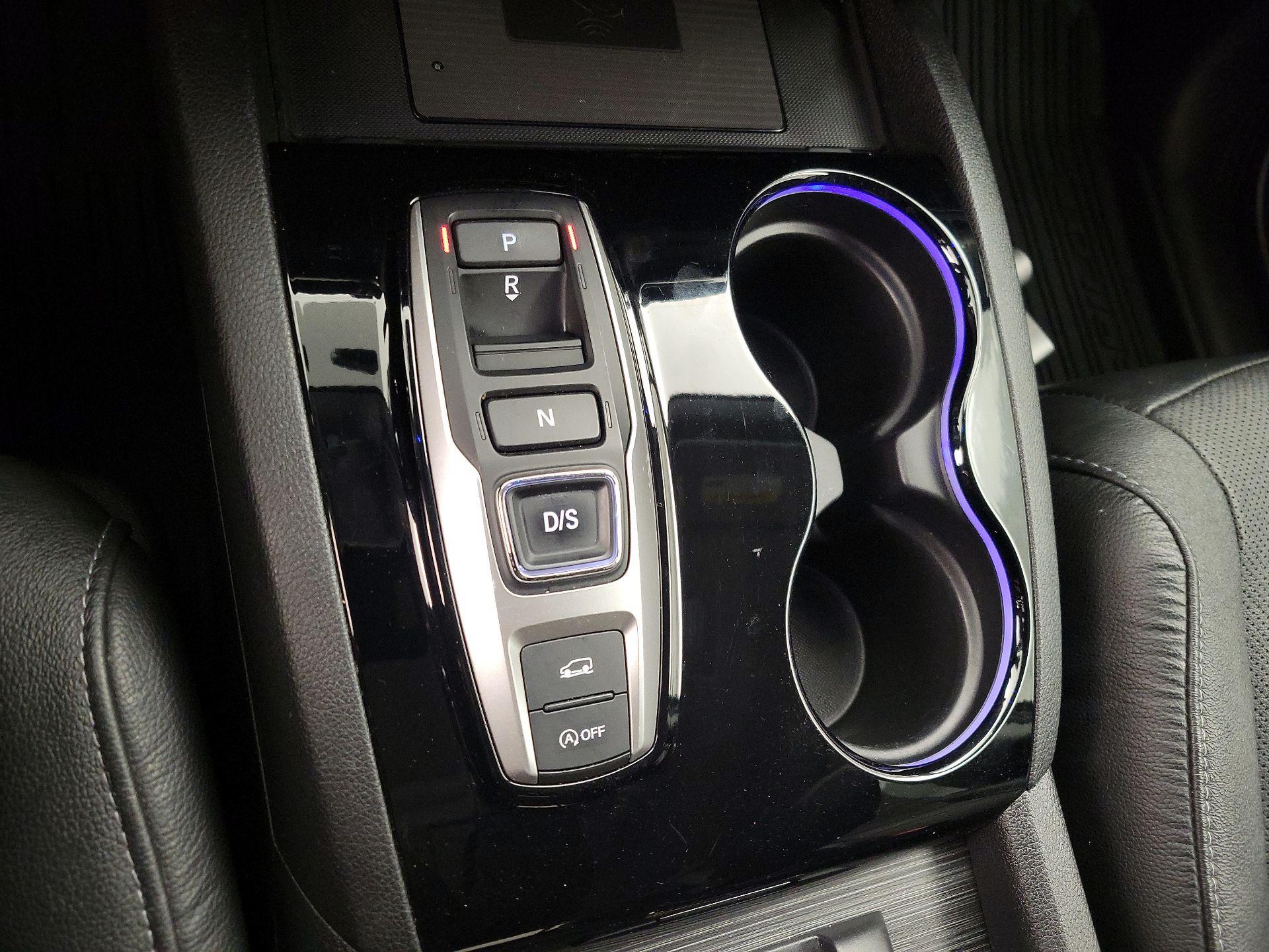 Thumbnail: 2019 Honda Pilot - 17