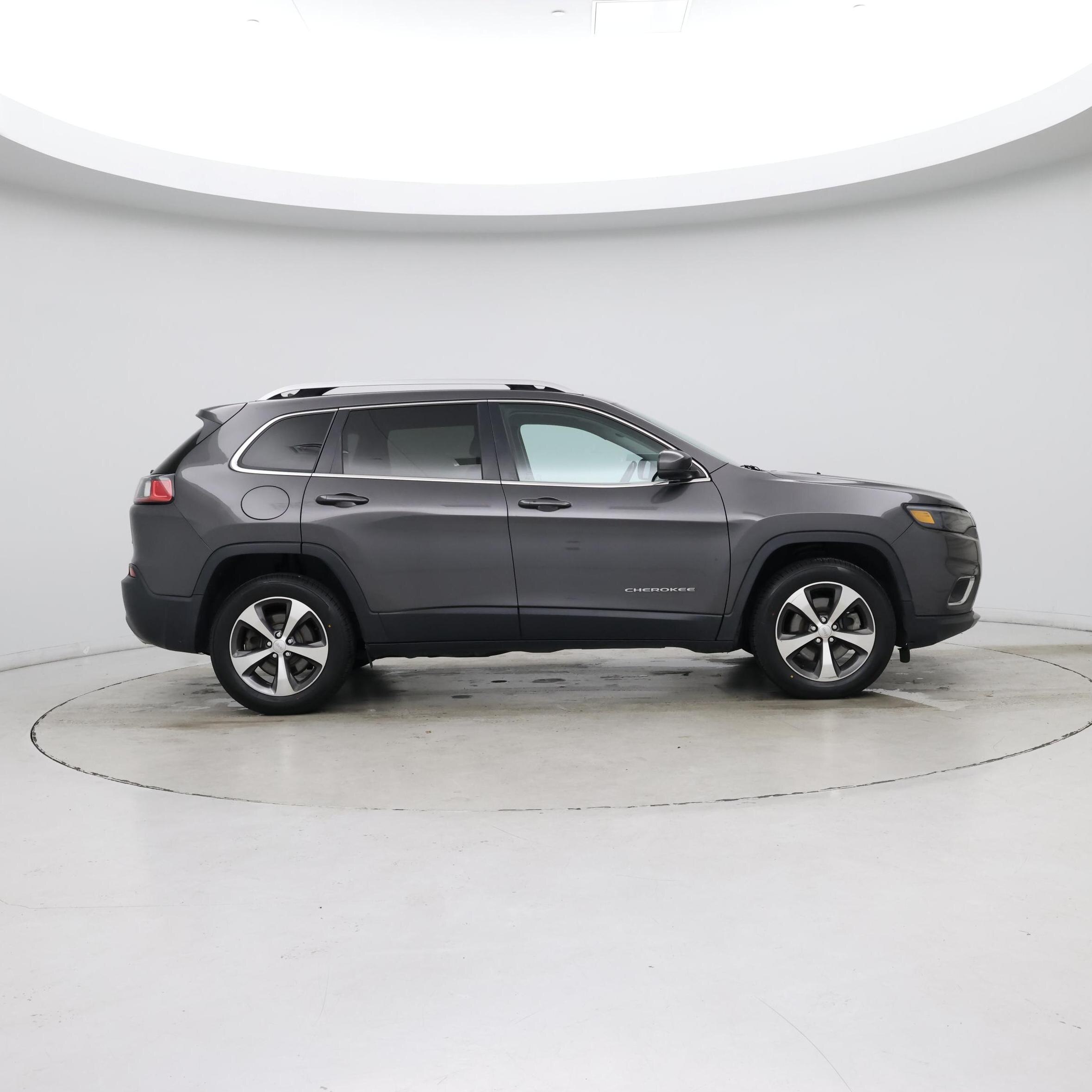 Thumbnail: 2020 Jeep Cherokee - 7