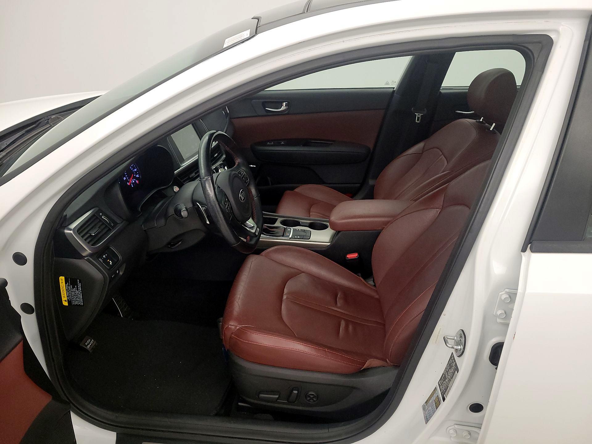 Thumbnail: 2016 Kia Optima - 11