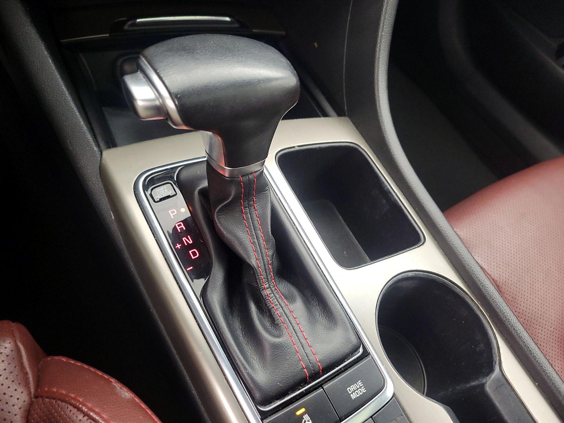 Thumbnail: 2016 Kia Optima - 17