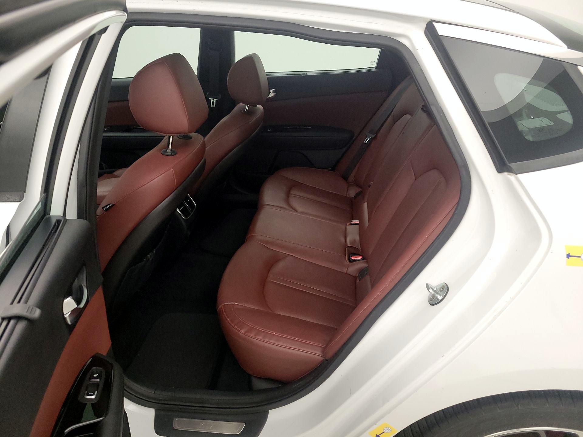 Thumbnail: 2016 Kia Optima - 20