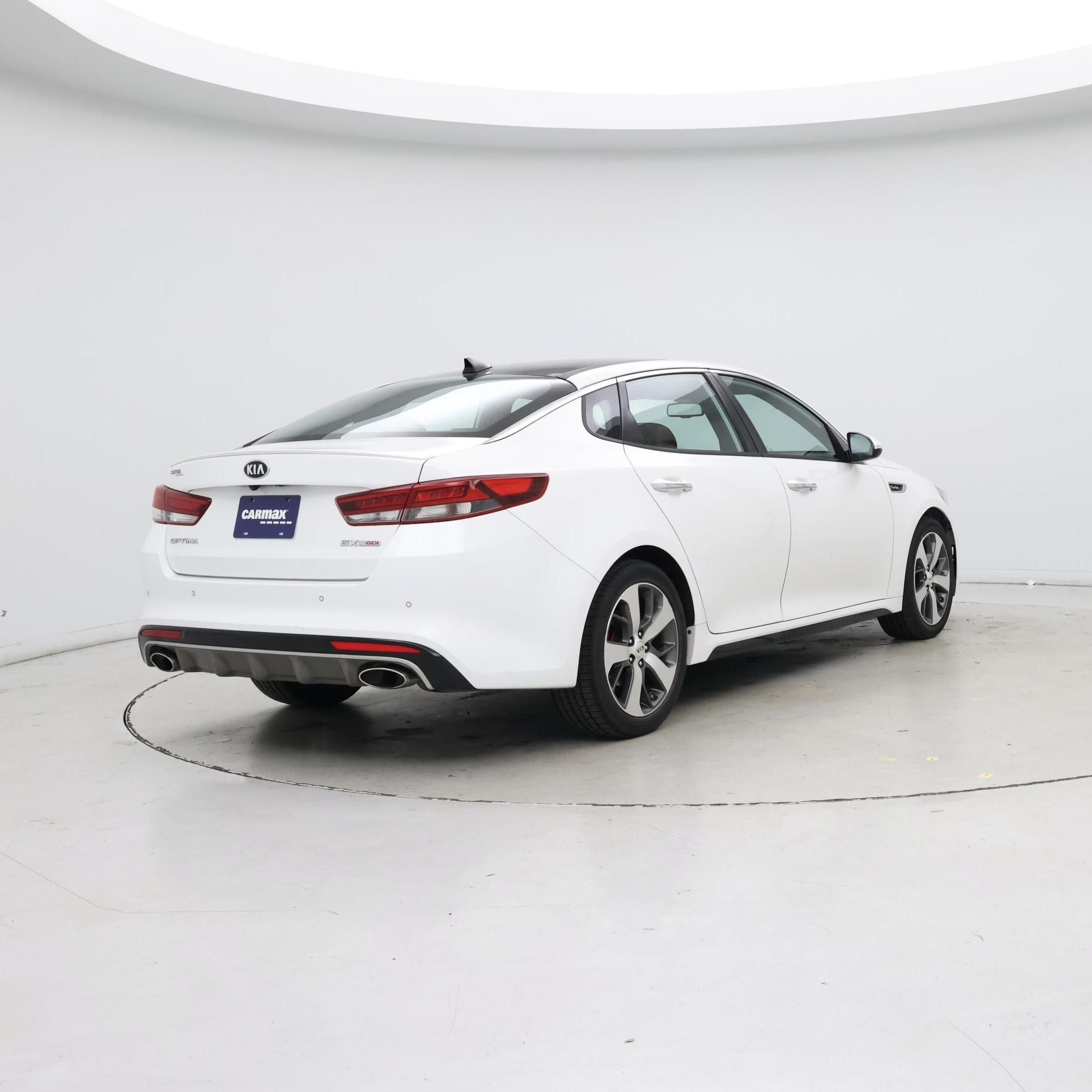 Thumbnail: 2016 Kia Optima - 8