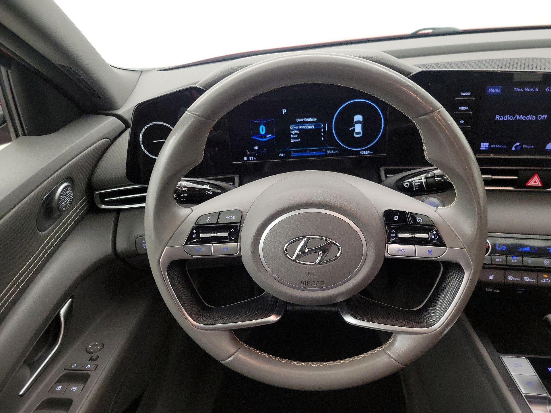 Thumbnail: 2022 Hyundai Elantra - 10