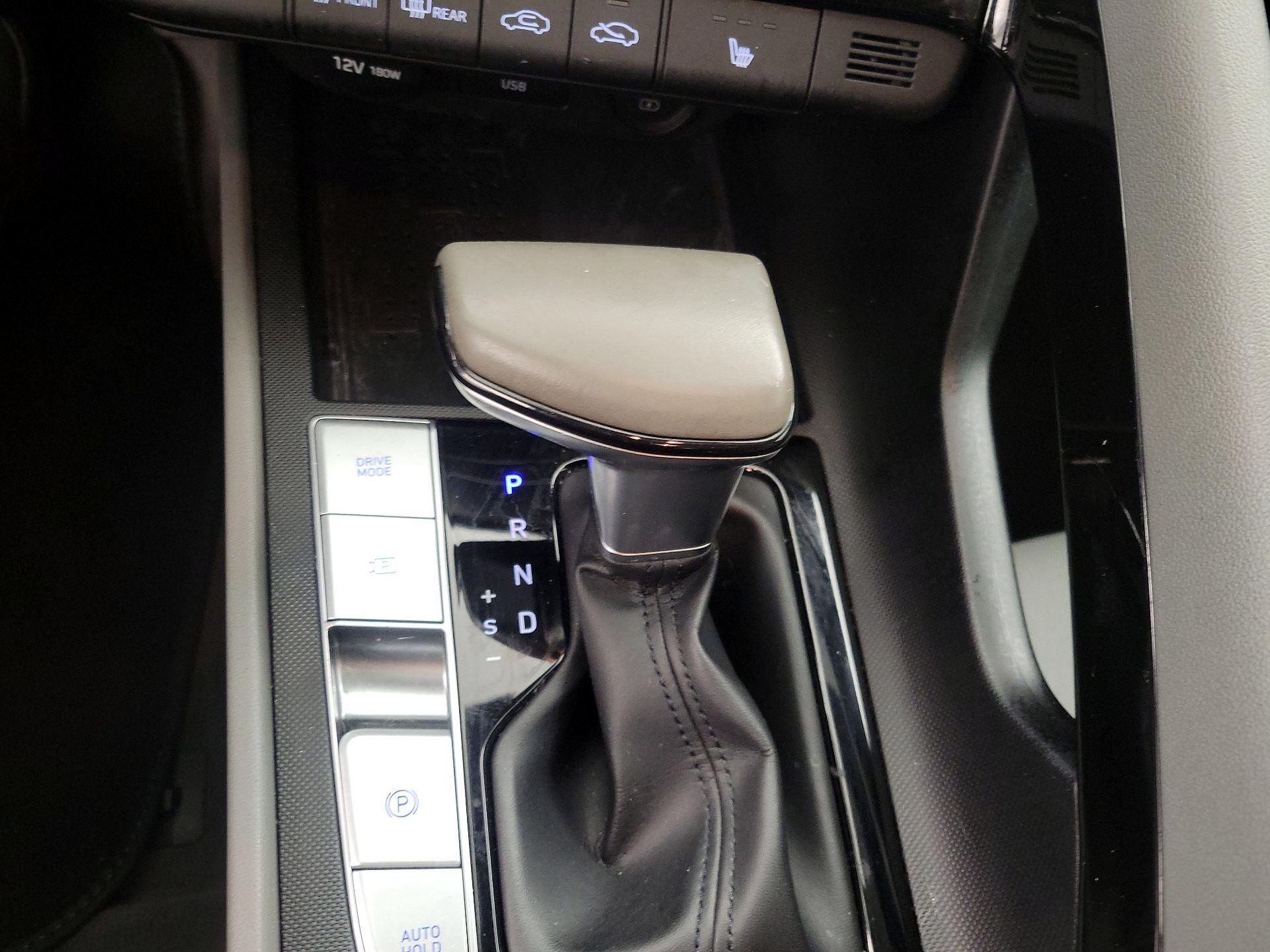 Thumbnail: 2022 Hyundai Elantra - 17