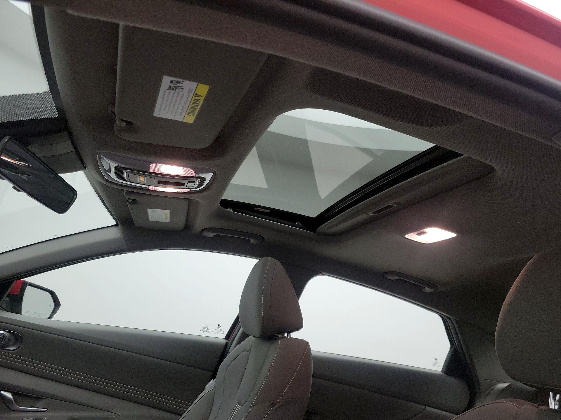 Thumbnail: 2022 Hyundai Elantra - 19