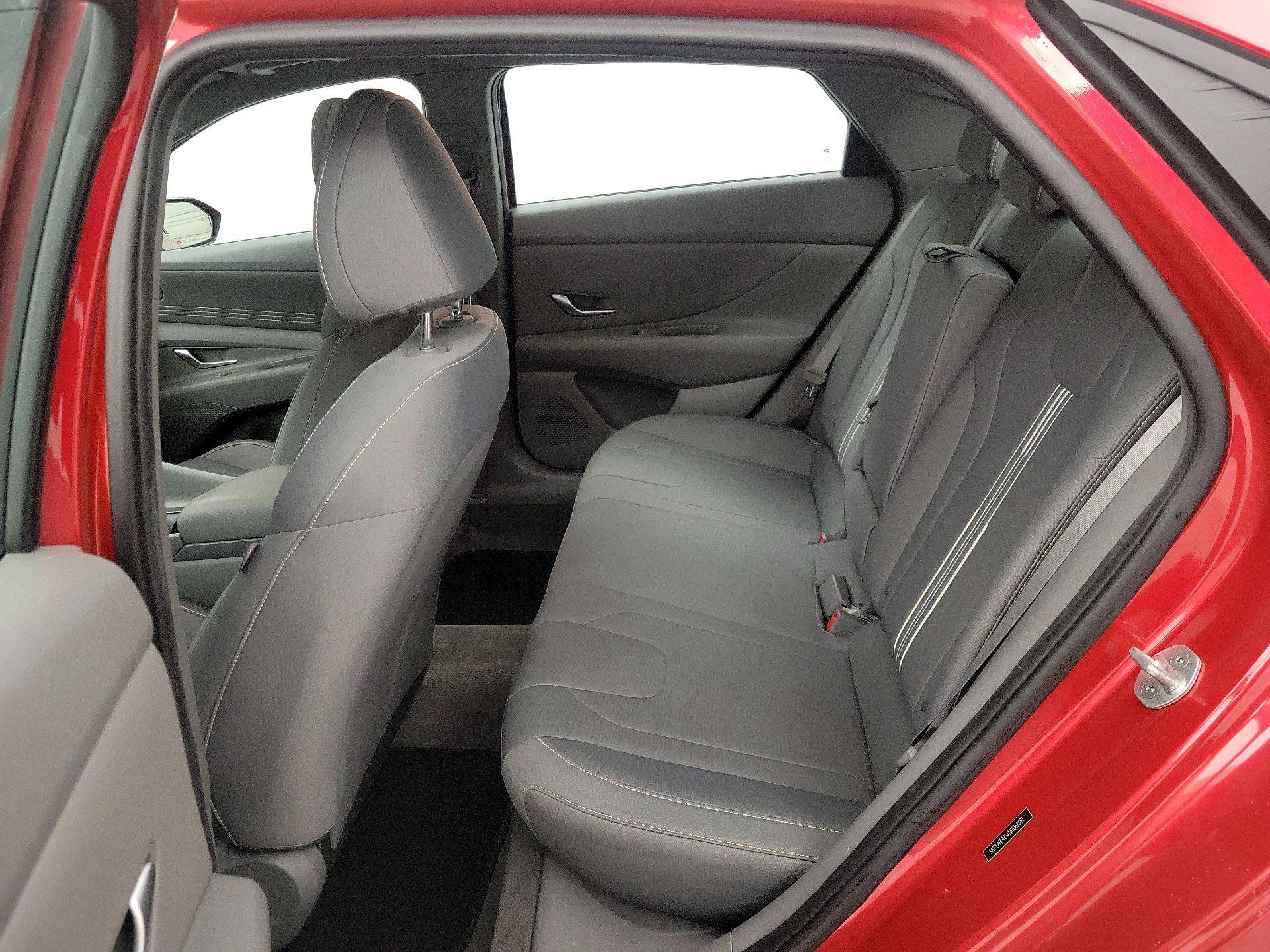 Thumbnail: 2022 Hyundai Elantra - 20