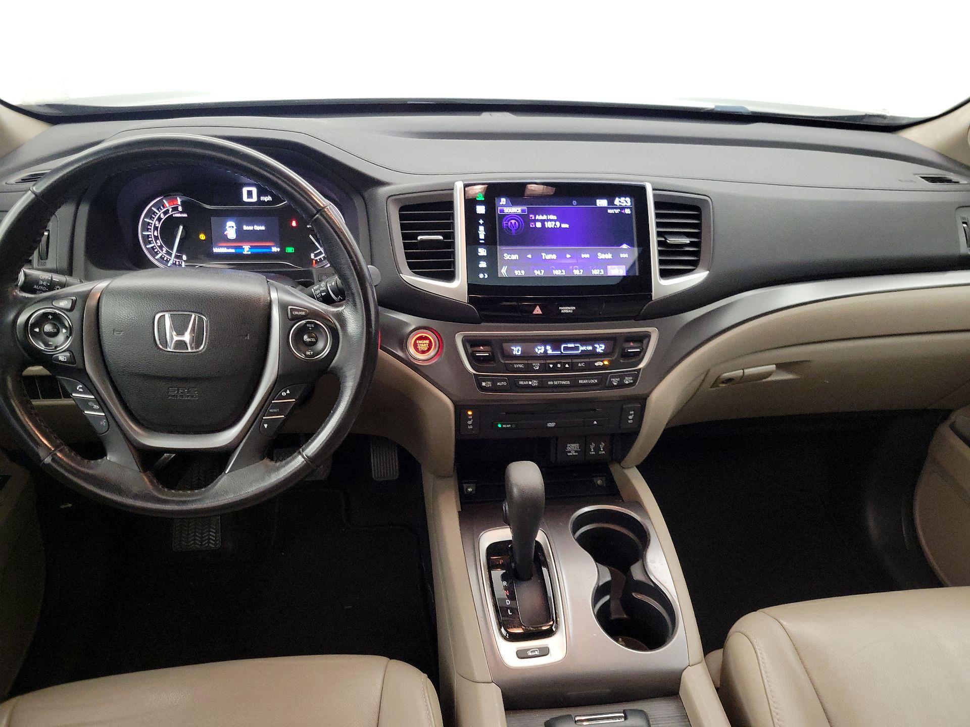 Thumbnail: 2016 Honda Pilot - 9