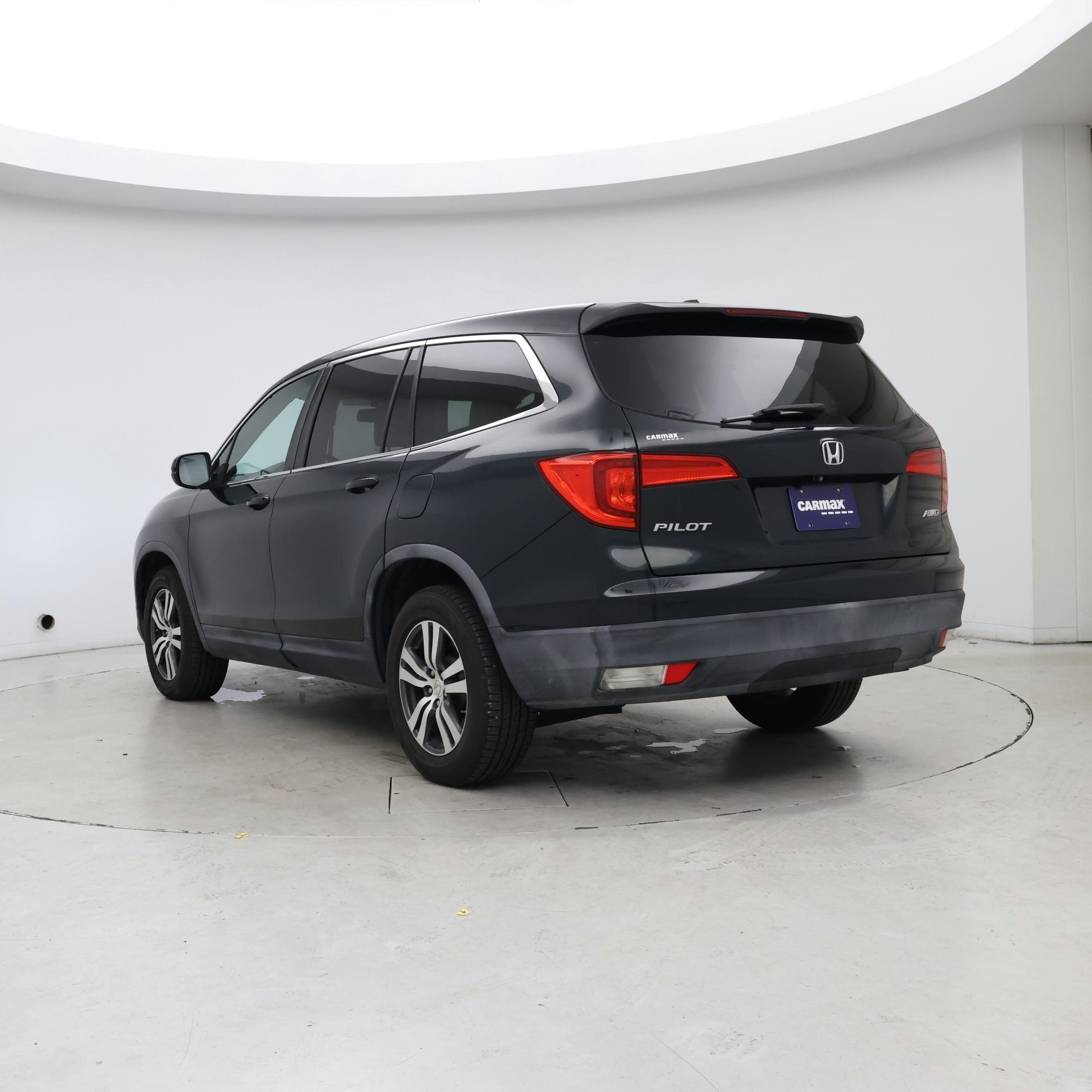 Thumbnail: 2016 Honda Pilot - 2