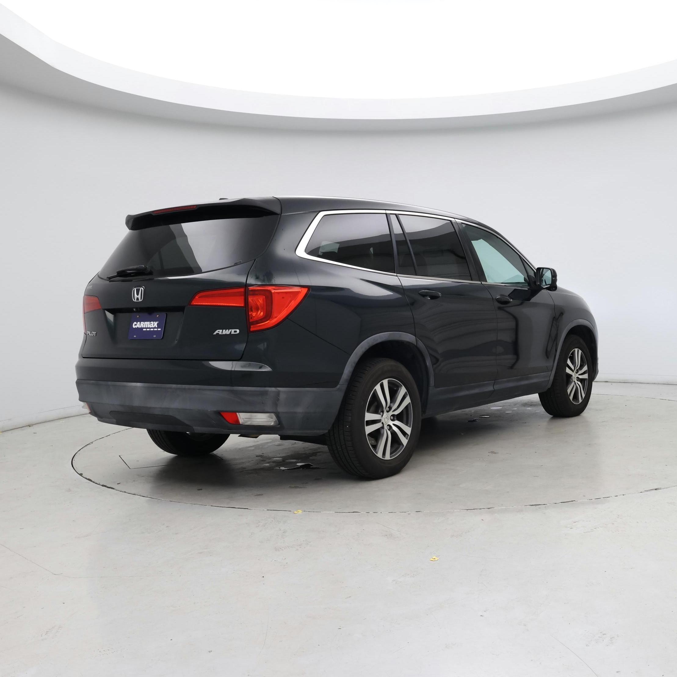 Thumbnail: 2016 Honda Pilot - 8