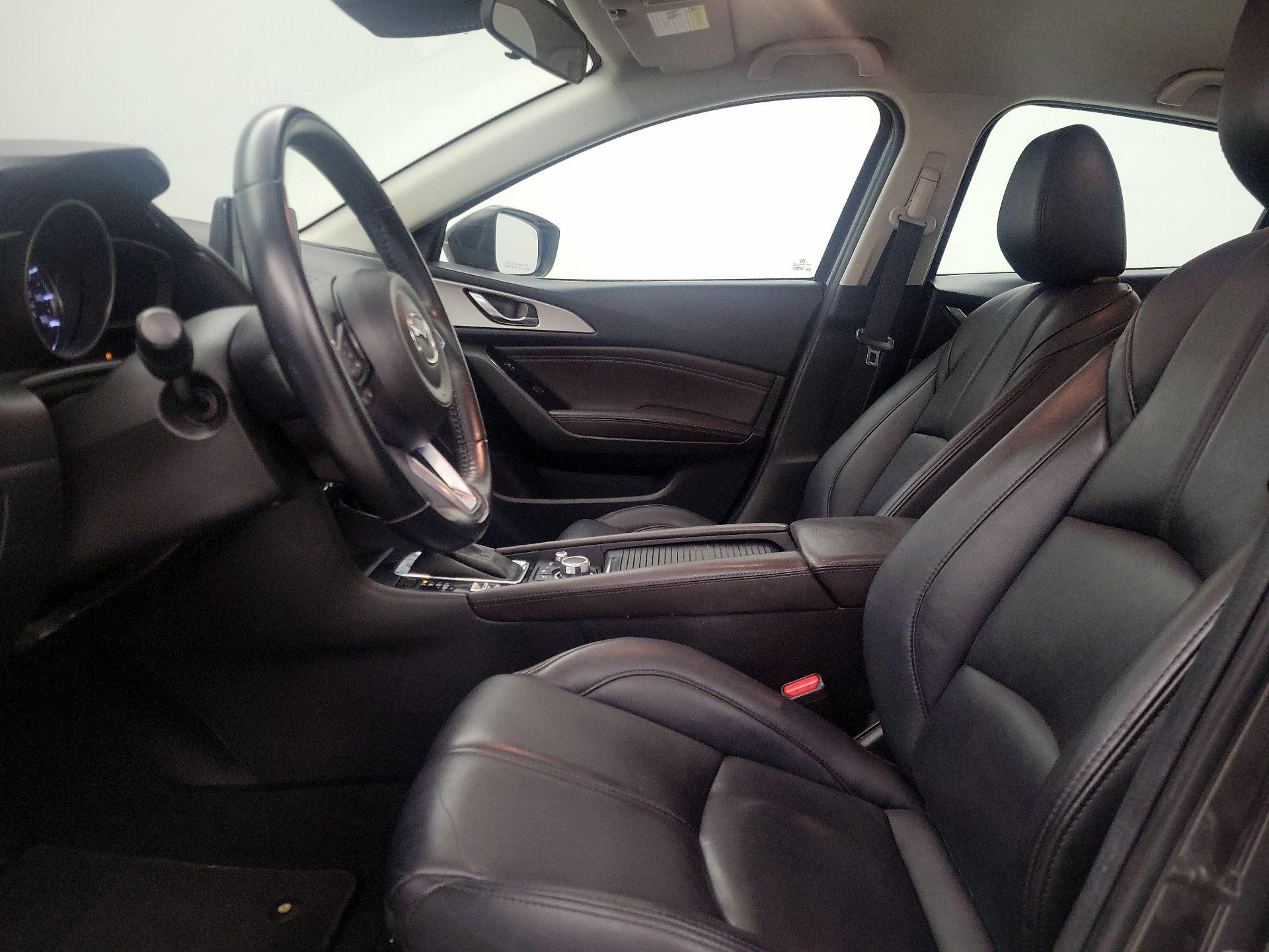 Thumbnail: 2018 Mazda Mazda3 - 11