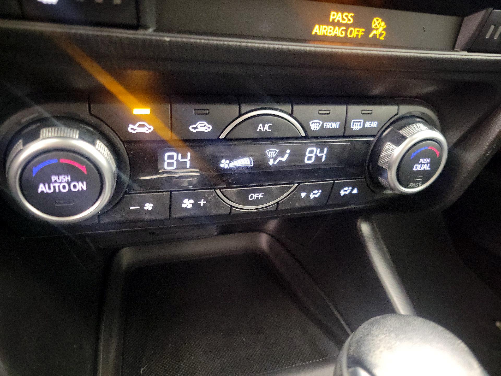 Thumbnail: 2018 Mazda Mazda3 - 16