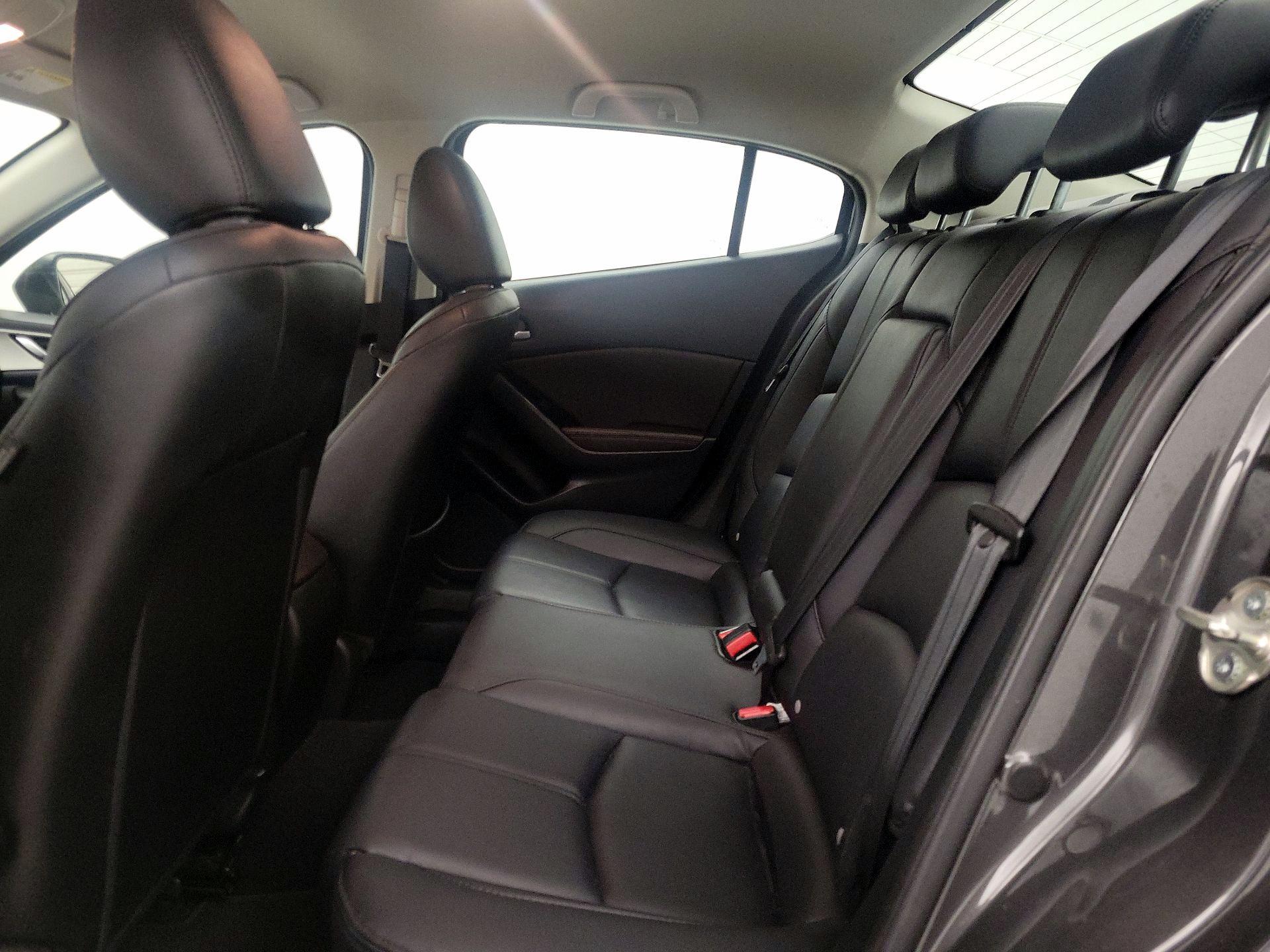 Thumbnail: 2018 Mazda Mazda3 - 19