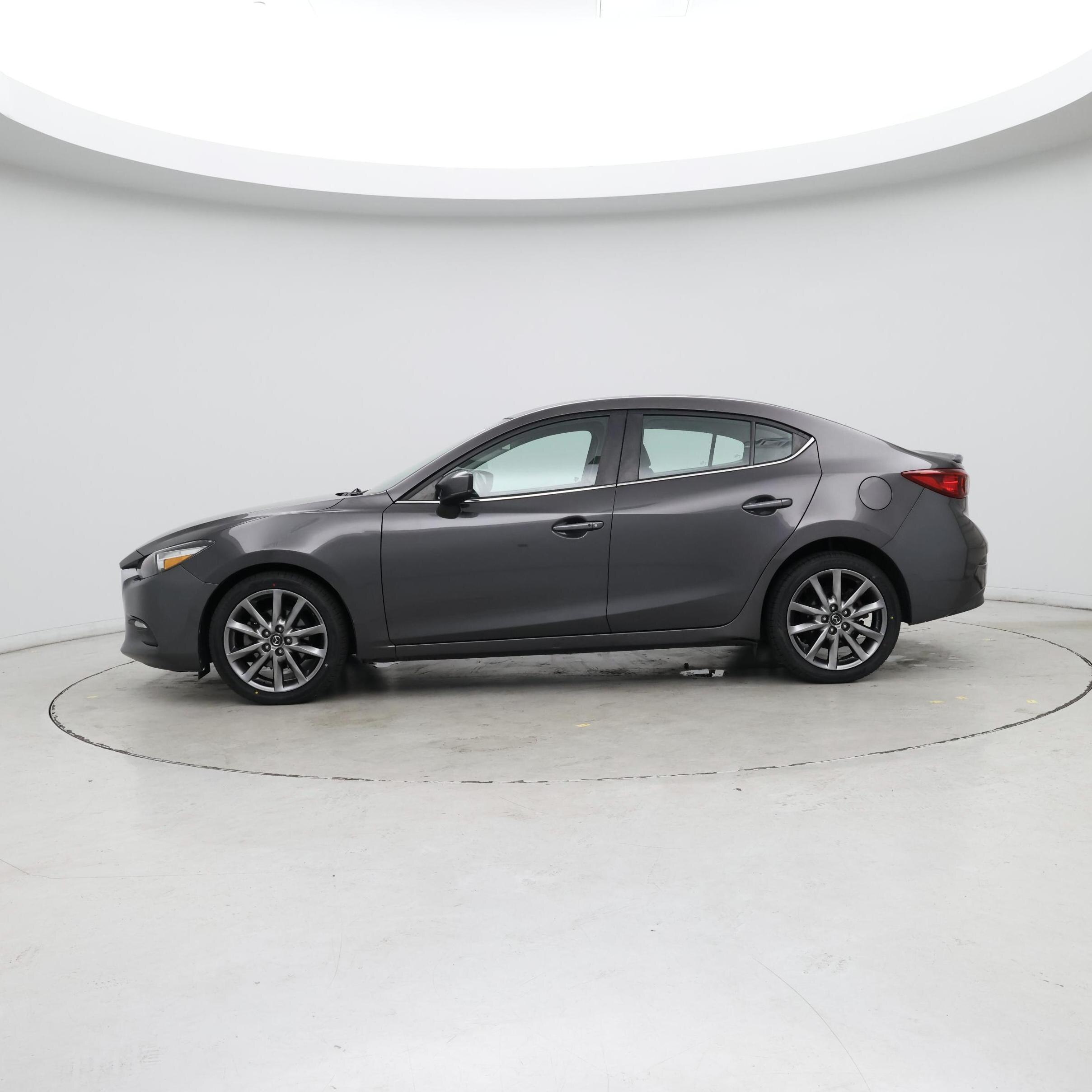 Thumbnail: 2018 Mazda Mazda3 - 3