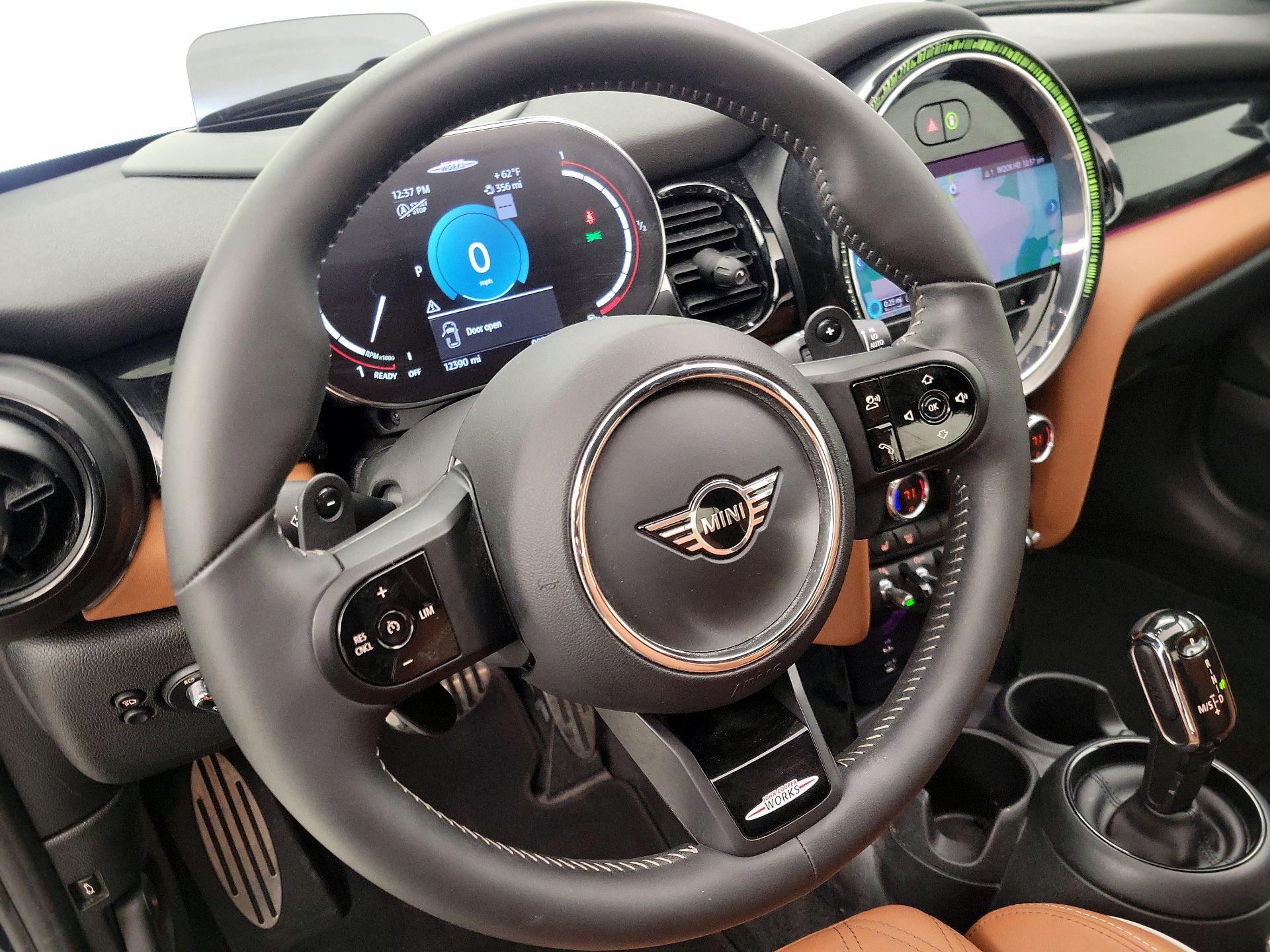 Thumbnail: 2022 MINI Cooper - 10