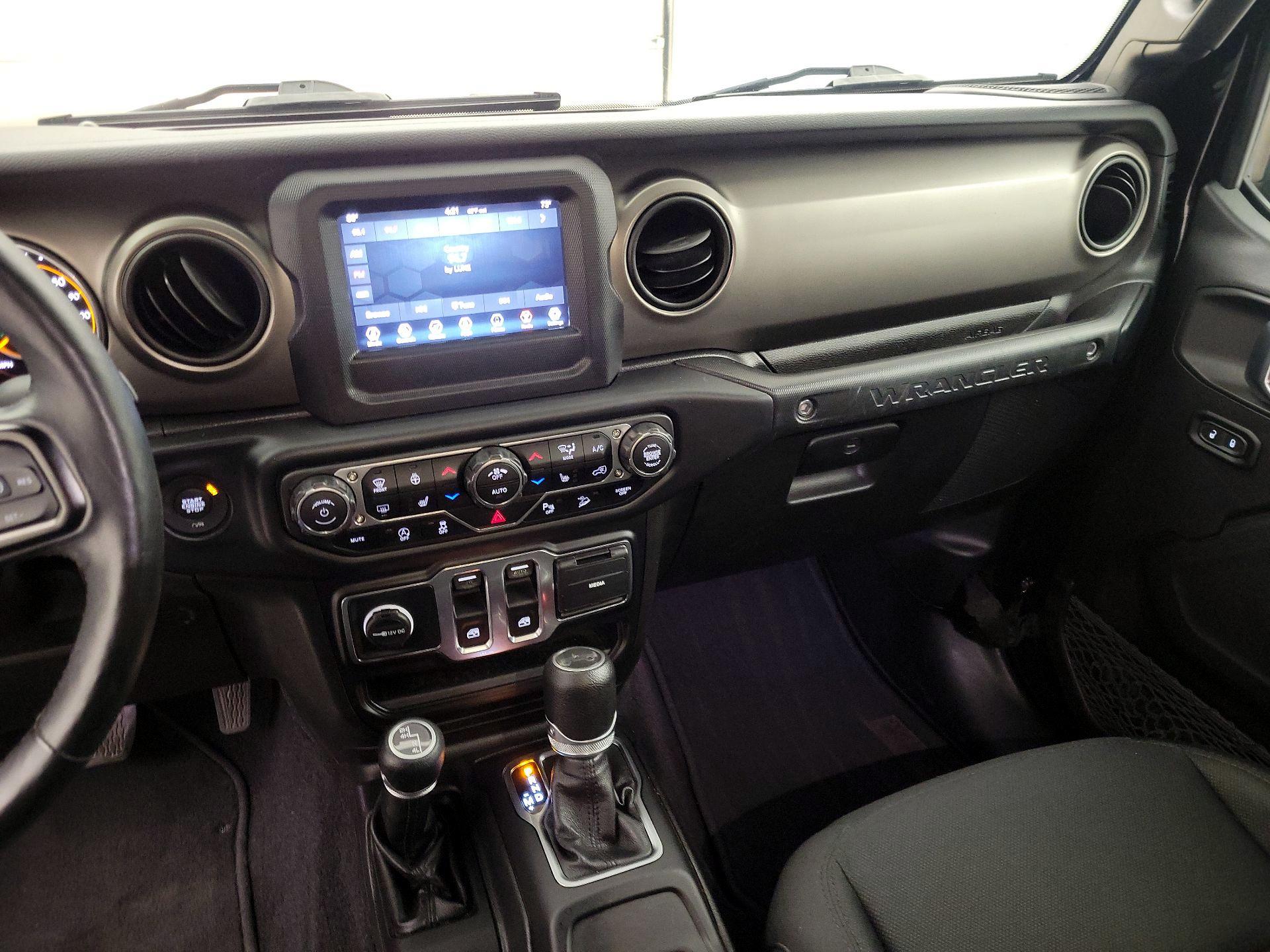 Thumbnail: 2019 Jeep Wrangler - 9