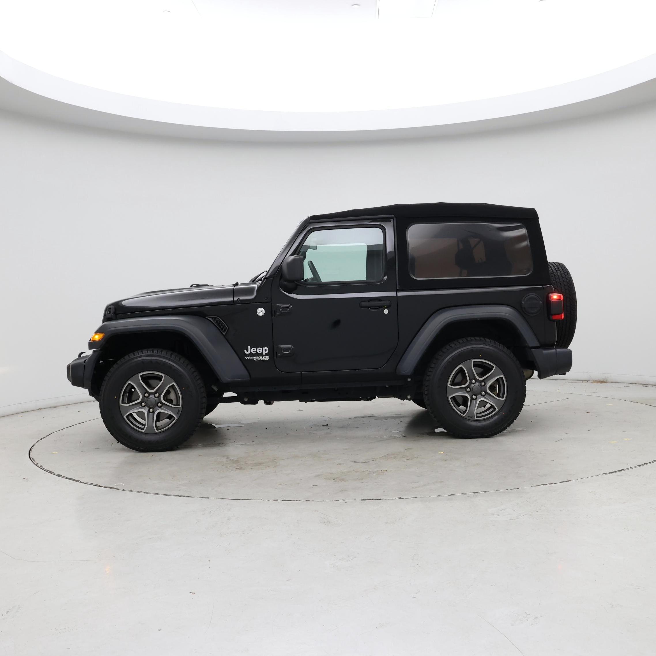 Thumbnail: 2019 Jeep Wrangler - 3