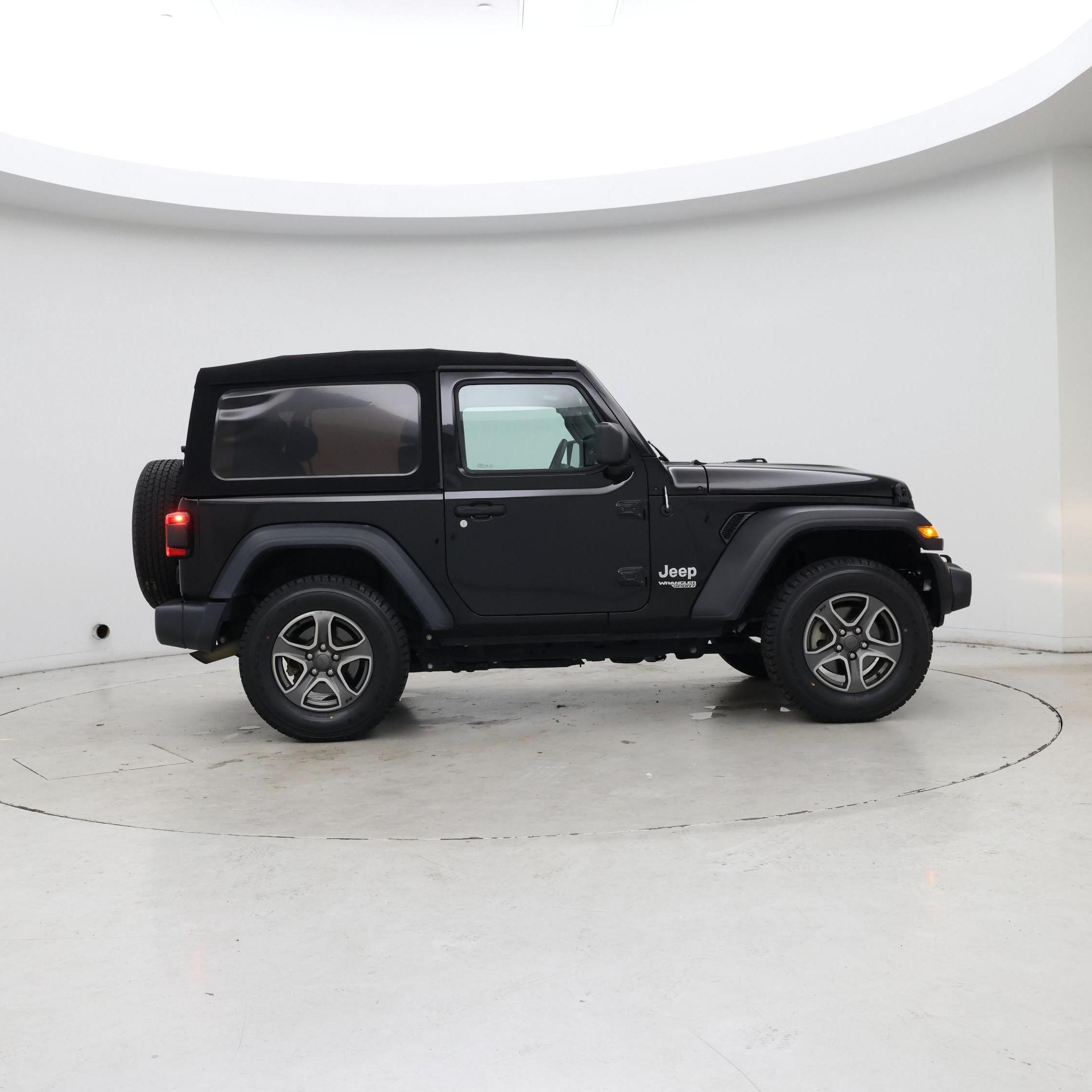 Thumbnail: 2019 Jeep Wrangler - 7