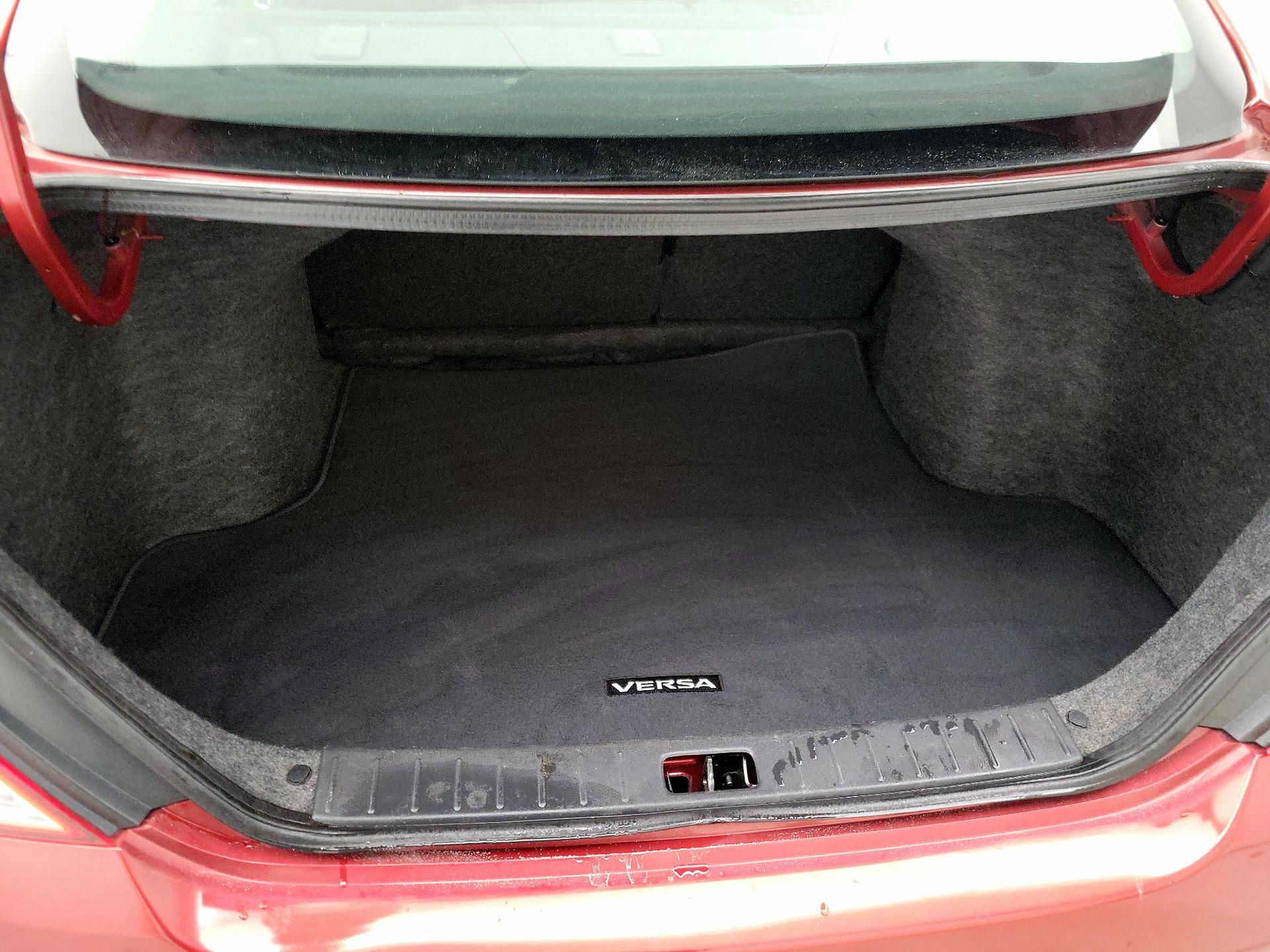 Thumbnail: 2017 Nissan Versa - 19