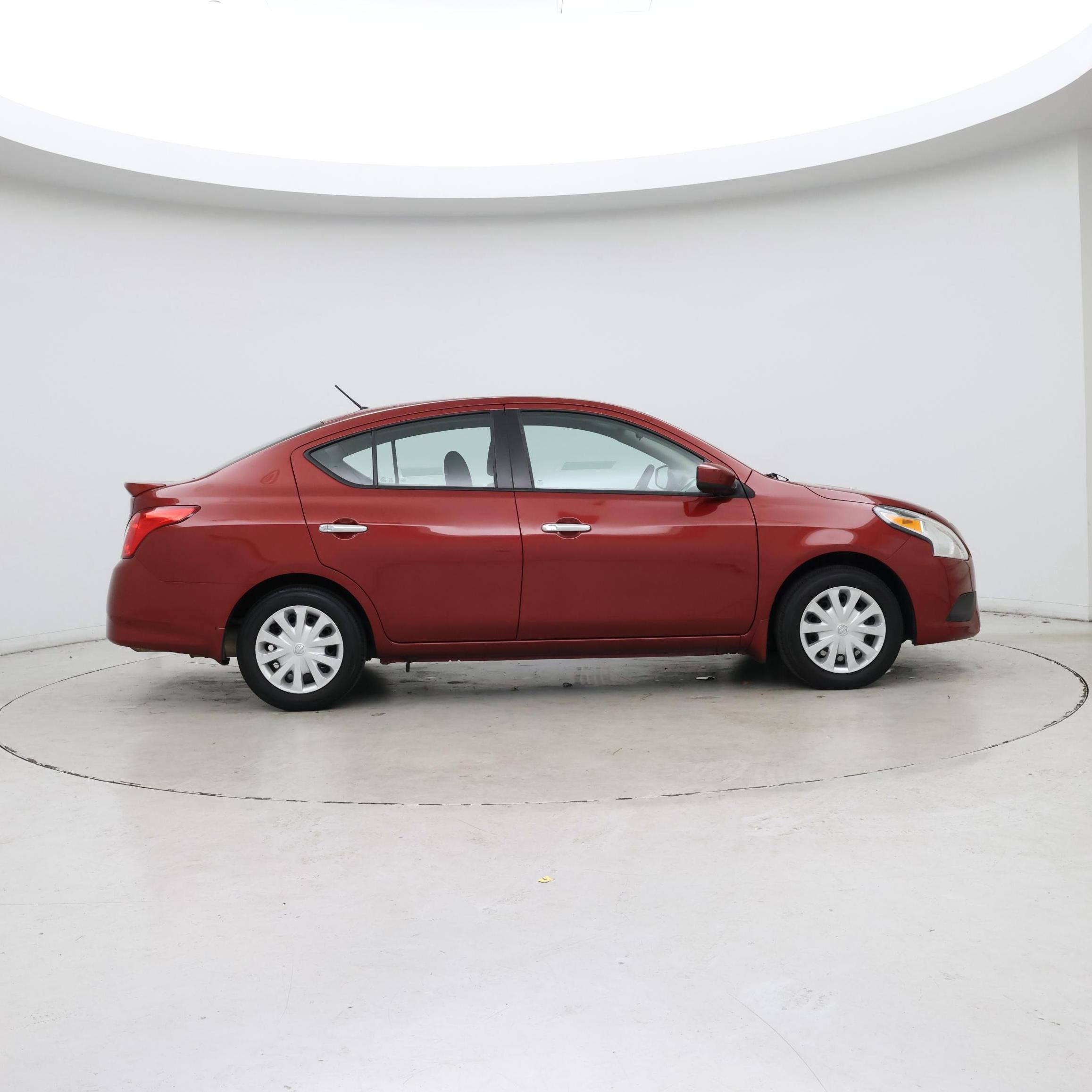 Thumbnail: 2017 Nissan Versa - 7